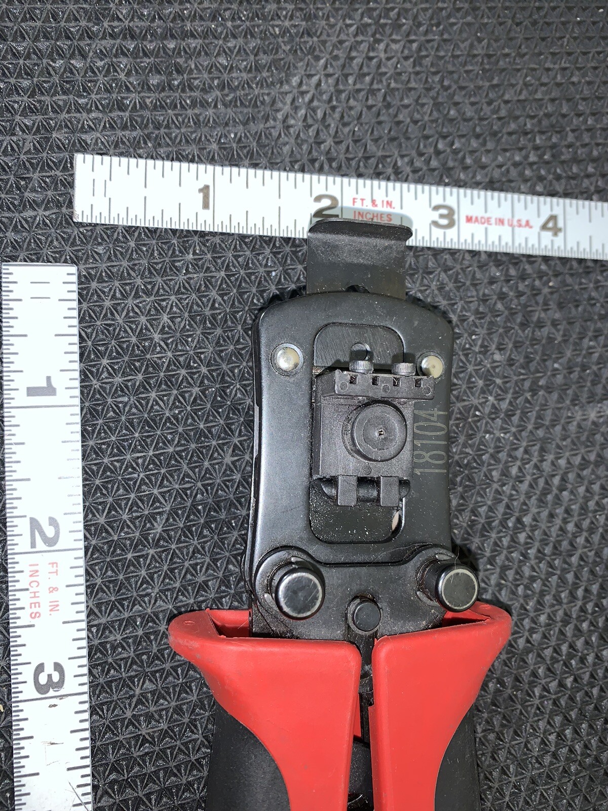 Molex 63825-8870 Crimper Tool 30-24 AWG with 63816-0000 handle frame