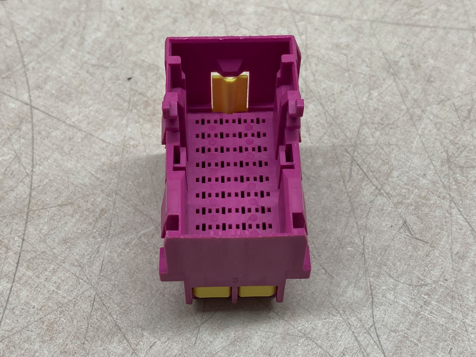 Lot of 20 TE Connectivity TAB HSG 36 Pos Assy Purple&Yellow Housing Automotive