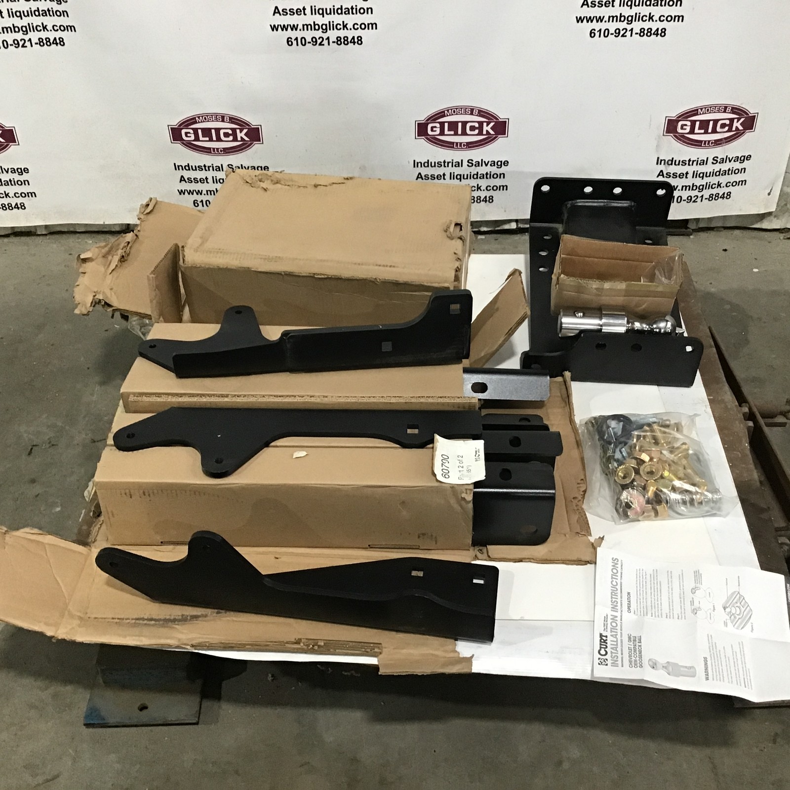 Curt 60700 Chevrolet/GMC OEM Compatible Gooseneck Ball w/Gooseneck Hitch Ford
