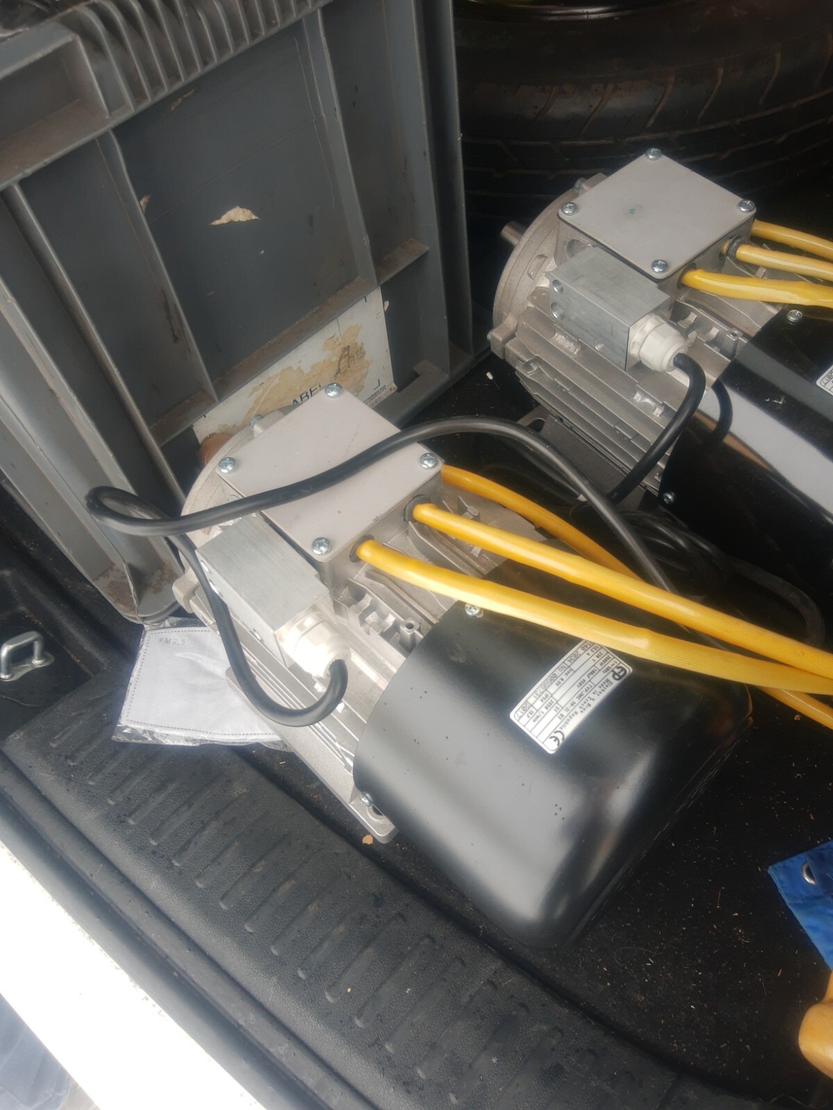 NEW LOT 2 Wagner Paint 4.2 hp Motor 230 VAC 1 phase 100 uF Czech # JMC 90-2L B3