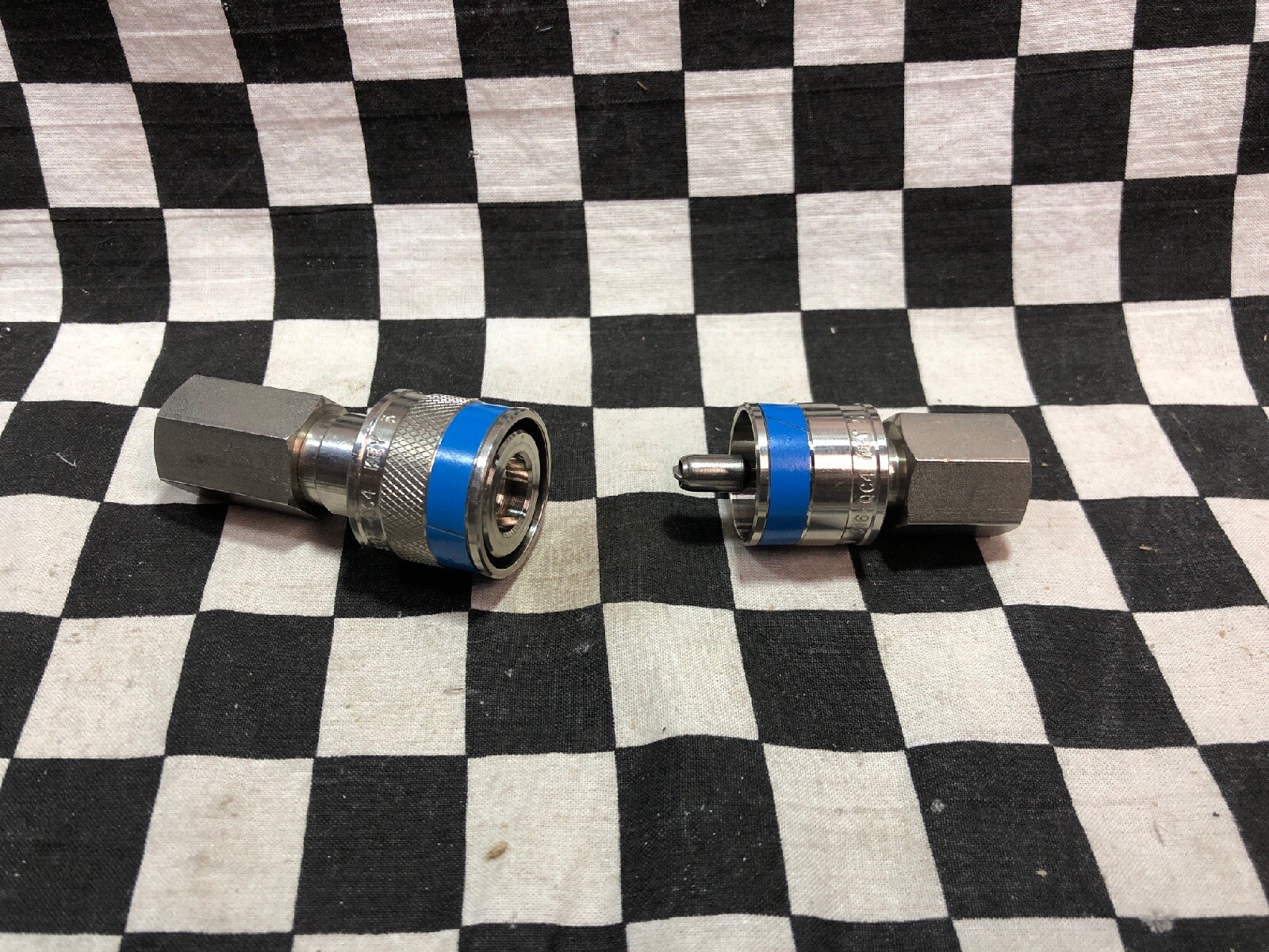 2x Swagelok Quick Connect 1/4” NPT, SS-QC4-B-4PFK5 & SS-QC4-S-4PFK5, SHIPSAMEDAY