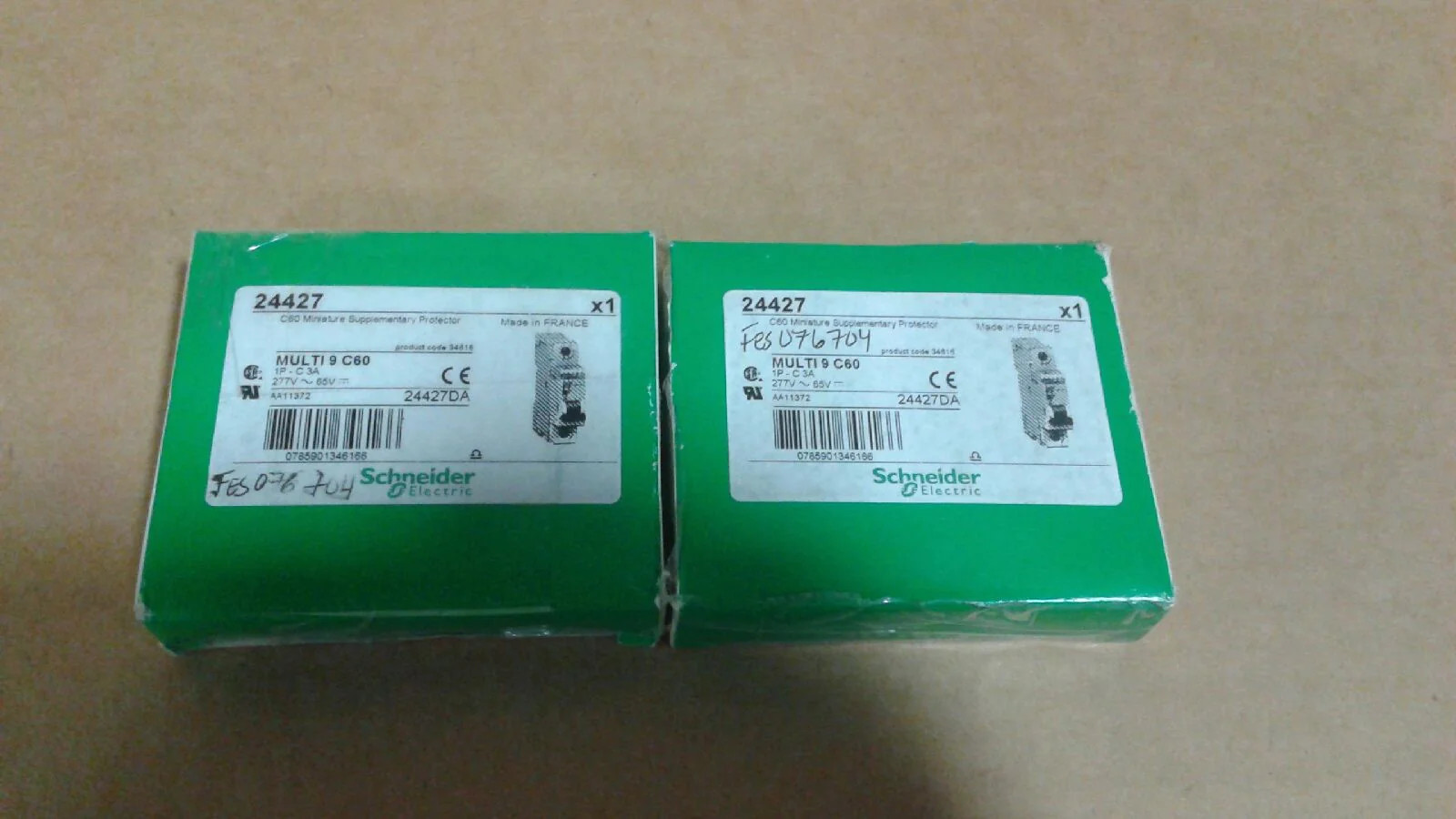 Schneider Electric 24427 Multi 9 C60 277V~65V-New In Box