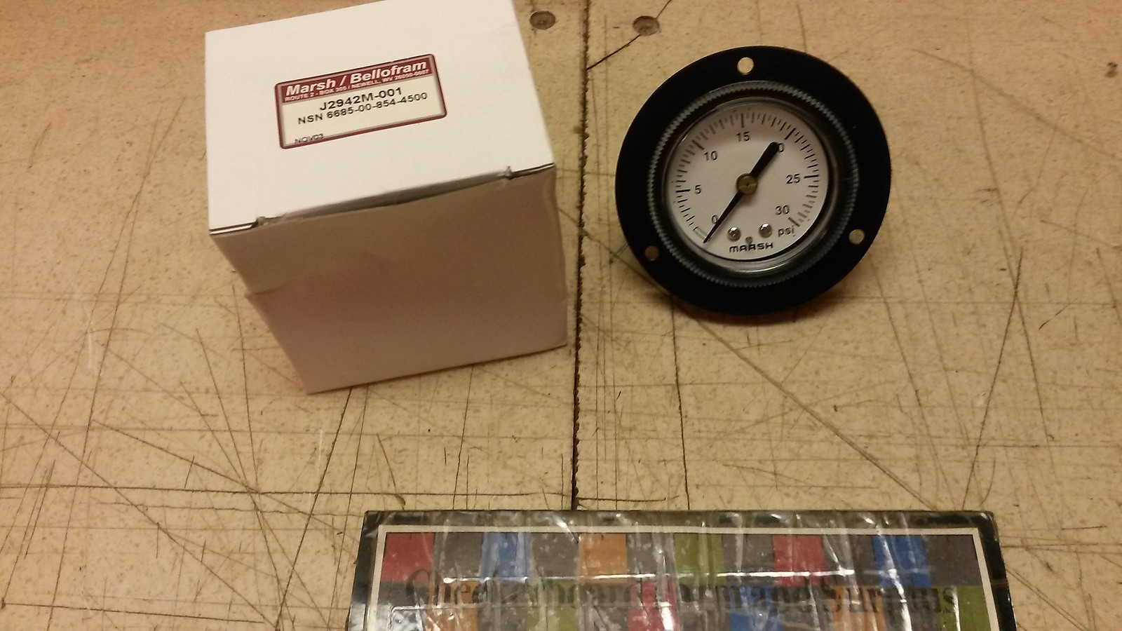 NOS Marsh-Bellofram Pressure Gauge Gage J2942M-001 1ABB03320AGA 2-1DFFM1-4CBM30