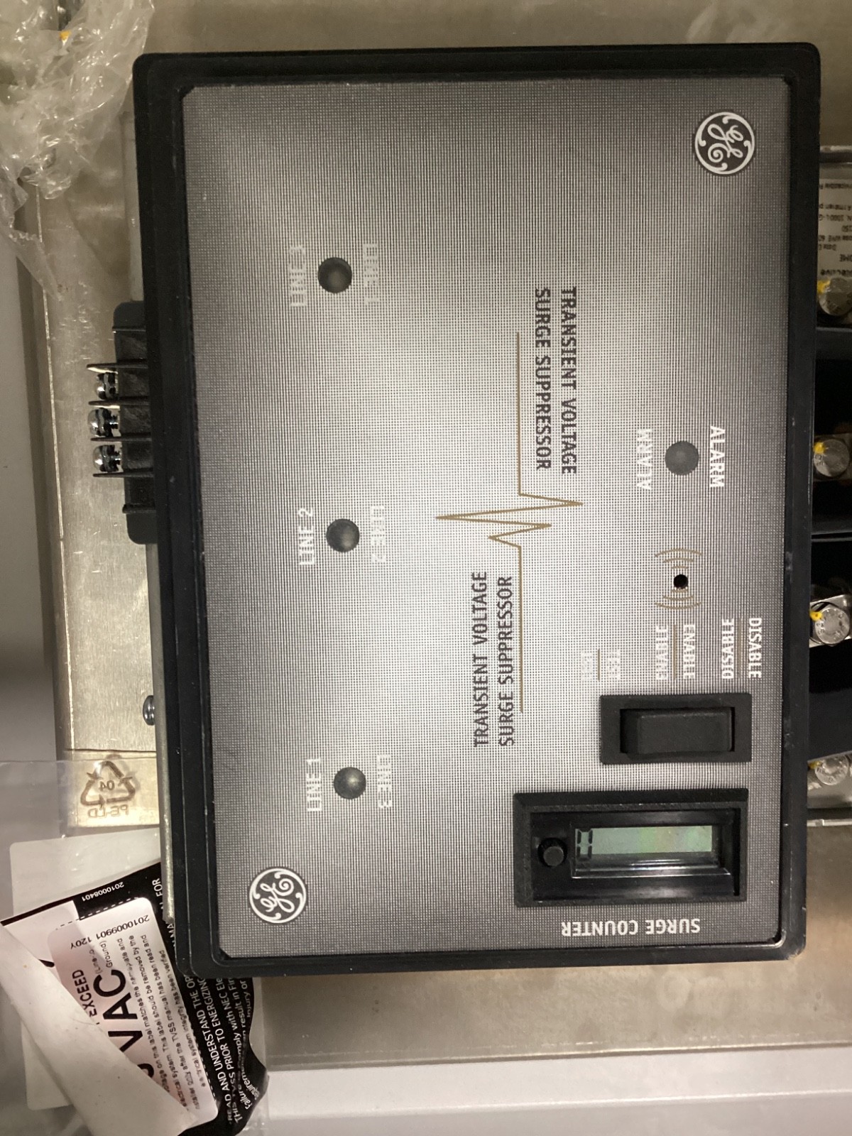 GENERAL ELECTRIC THE277Y300WMN4 TYPE 2SPD SURGE PROTECTIVE DEVCE #151JM