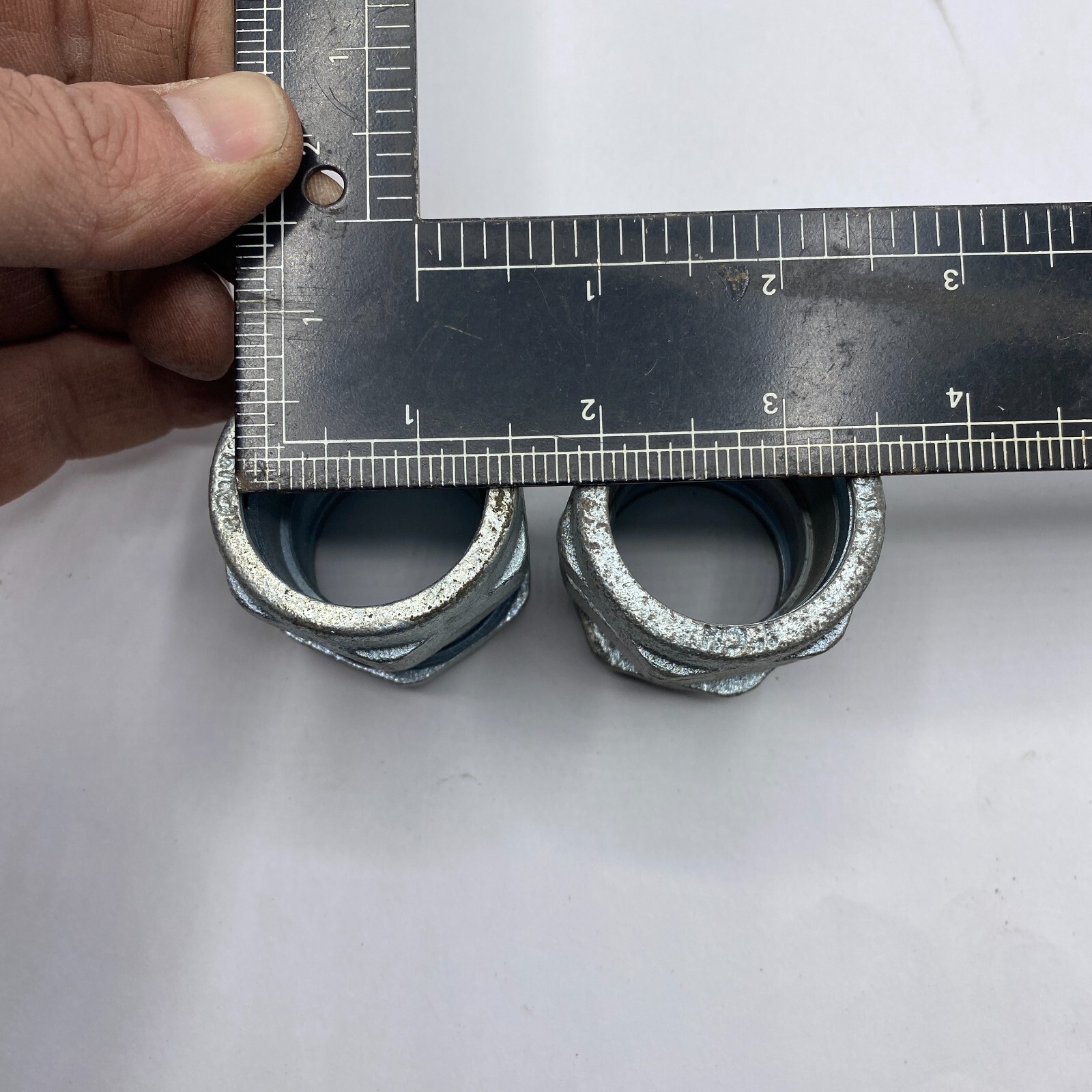 1″ Electrical Metallic Tube Compression Coupling -LOT OF 2 ASSORTED🔔