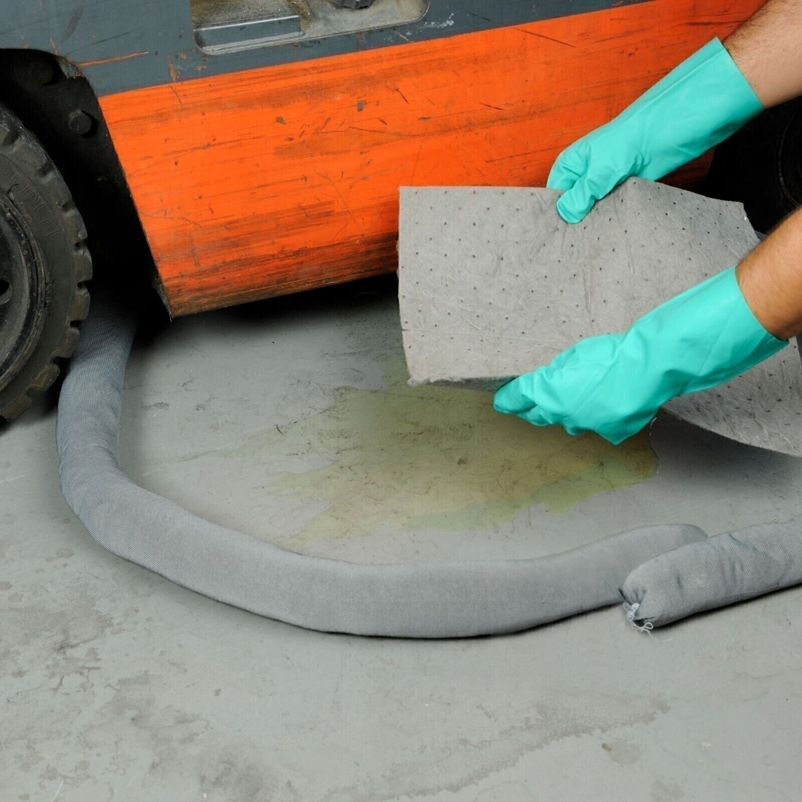 AABACO Universal Absorbent Pads, Medium Weight Sheets (100CT) 15″X17″ Grey
