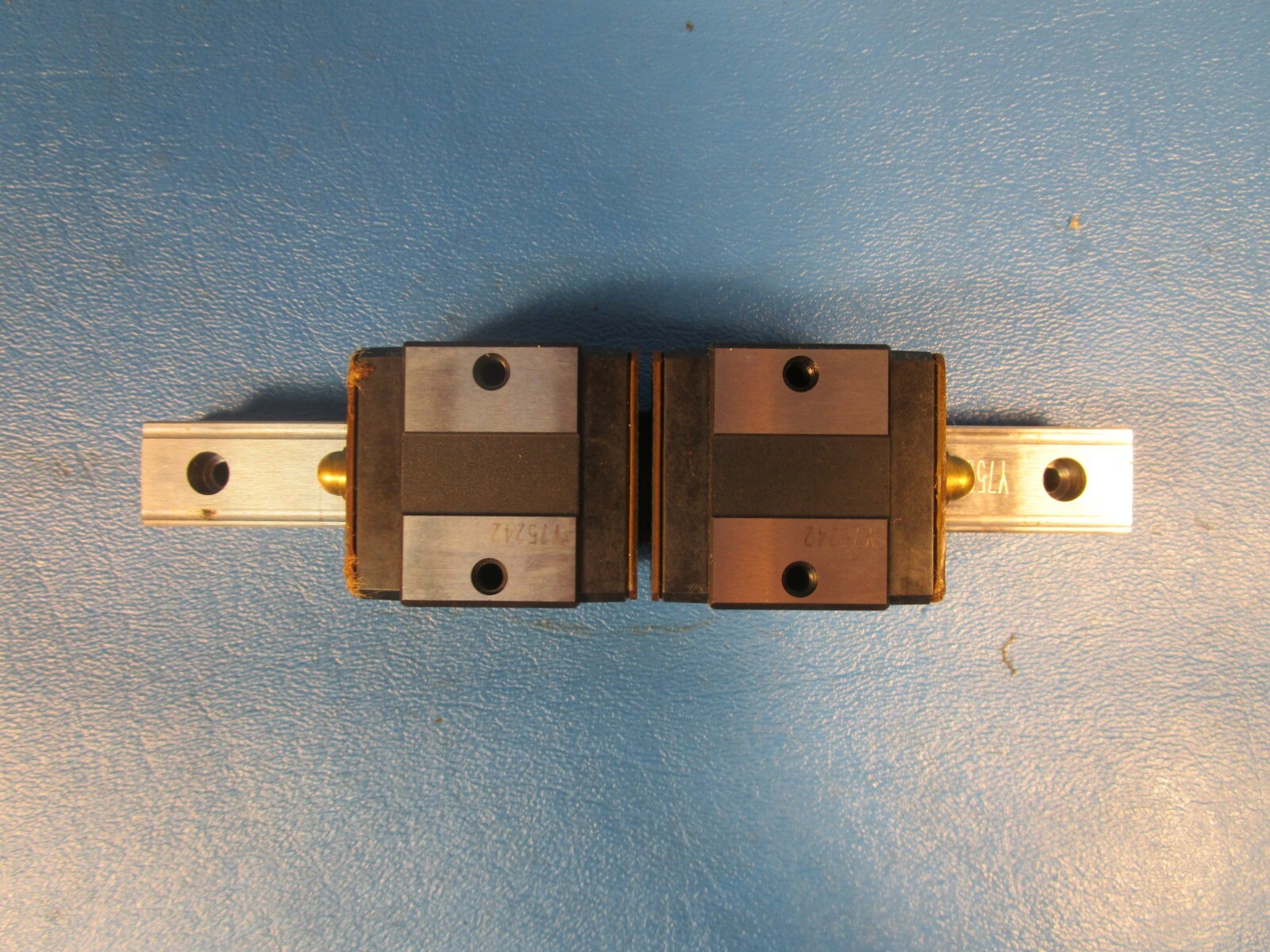 THK, SR15V2UUC1 + 140LSP, Two SR15V Linear Guide Blocks on a 140mm Rail