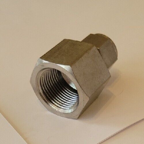 Swagelok SS-810-7-12 Tube Fitting 1/2 Tube OD x 3/4 Female NPT FREE SHIPPING