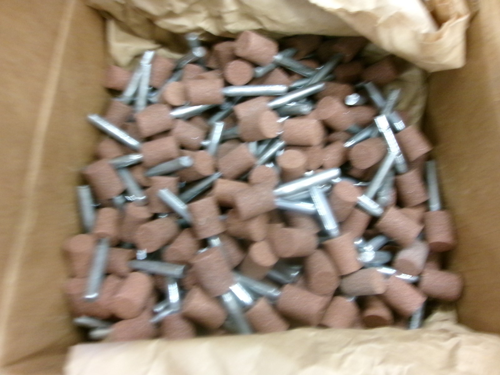 LOT OF 200 PACESETTER 61463624528 Vitrified Mounted Point 60 GRIT 1/2″ DIA