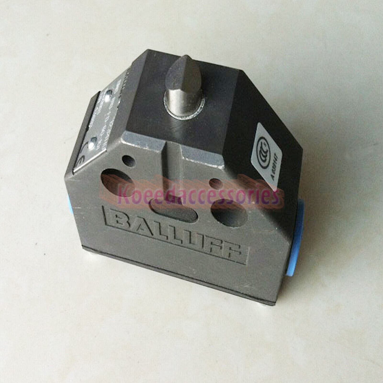 NEW Balluff BNS0003 BNS819-FD-60-101 Position Limit Switches 1Pcs*