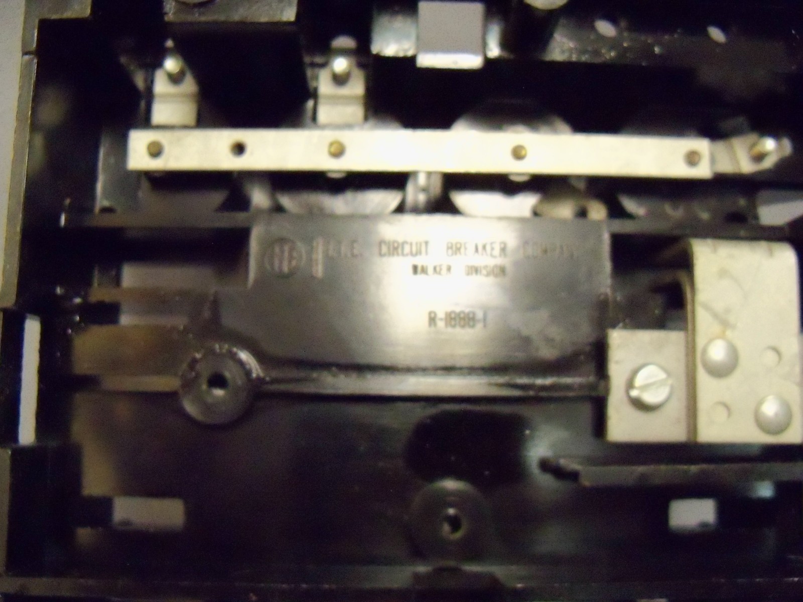 Weco / ITE R-1888-1 Fuse Block w 100A Fuse Pull Out