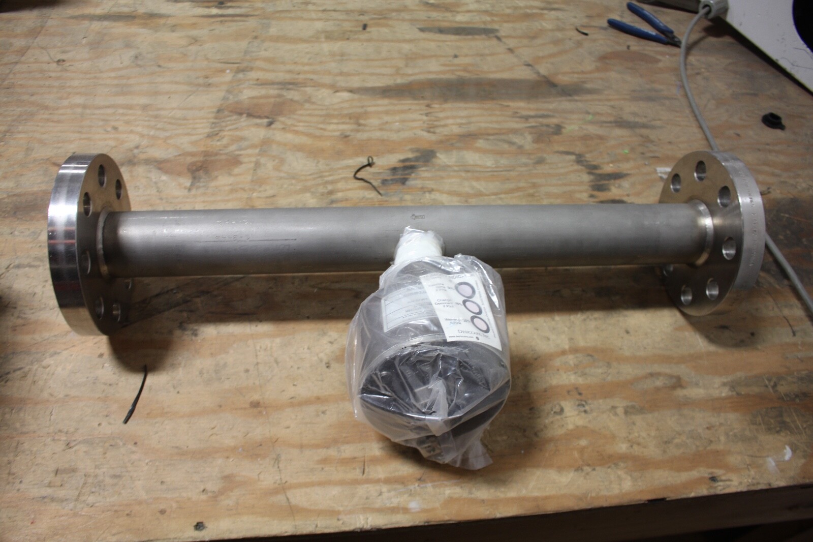 NEW FCI LT87 FLOW TRANSMITTER