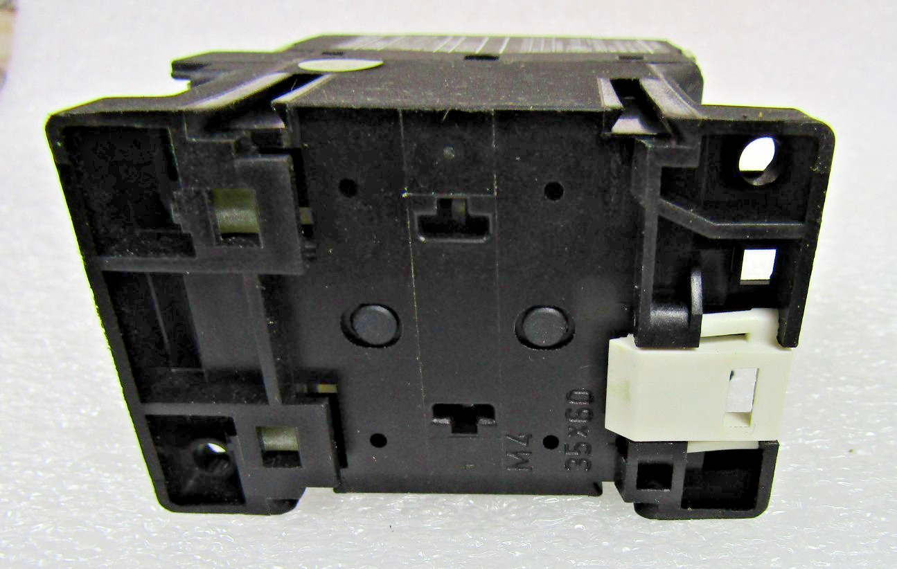 ✌️KLOCKNER MOELLER DIL00 M 3 POLE CONTACTOR COIL 110VAC