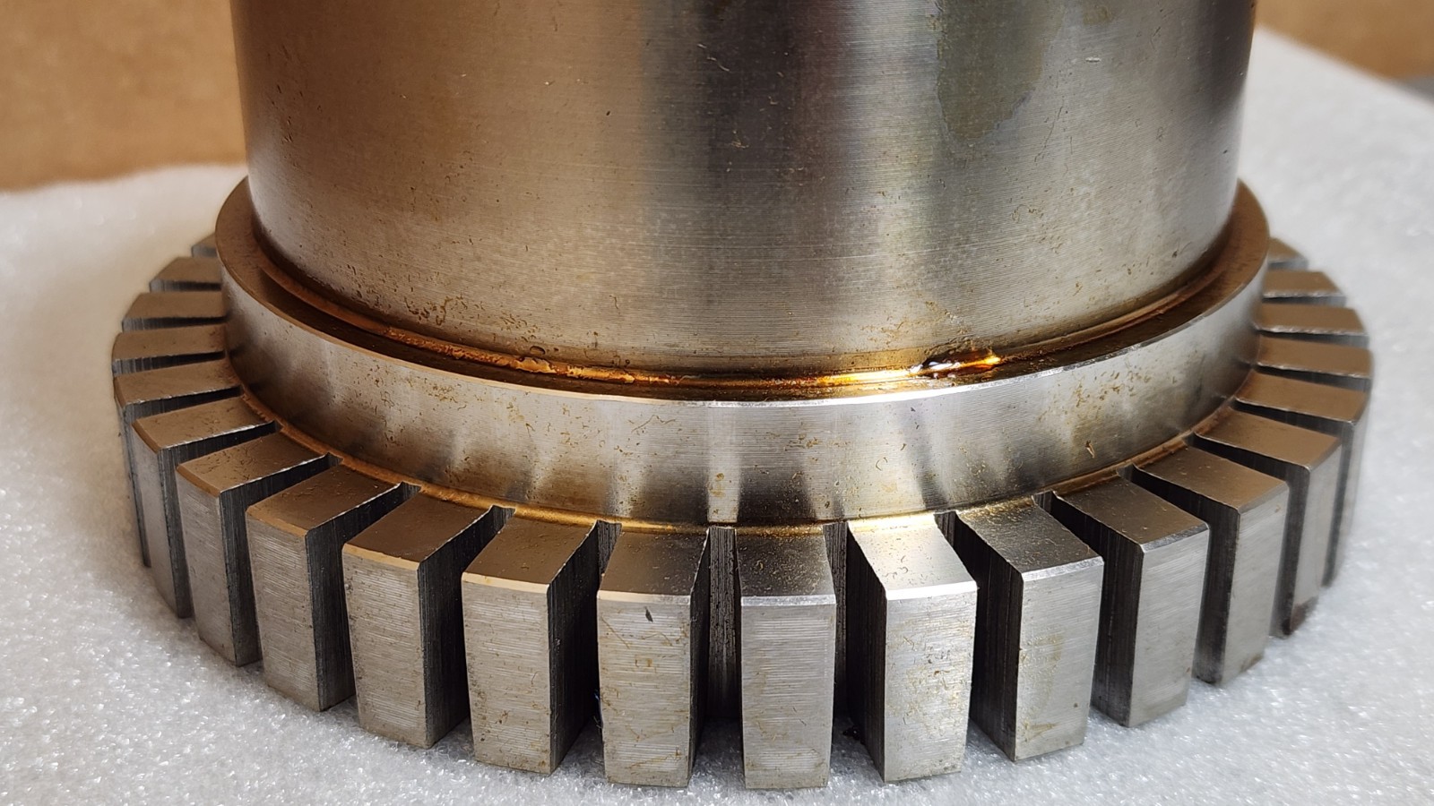 Falk 0788454 1090T HUB 2.4375 Bore NOS