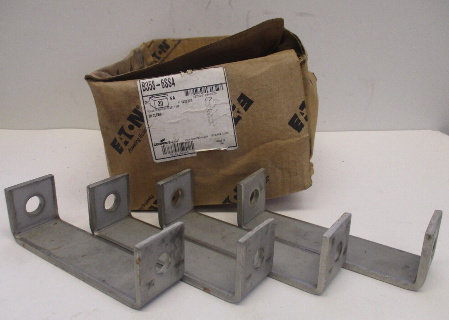 EATON B-LINE STAINLESS STEEL CLEVIS FITTING PN: B358-6SS4 LOT OF 2 FITTINGS