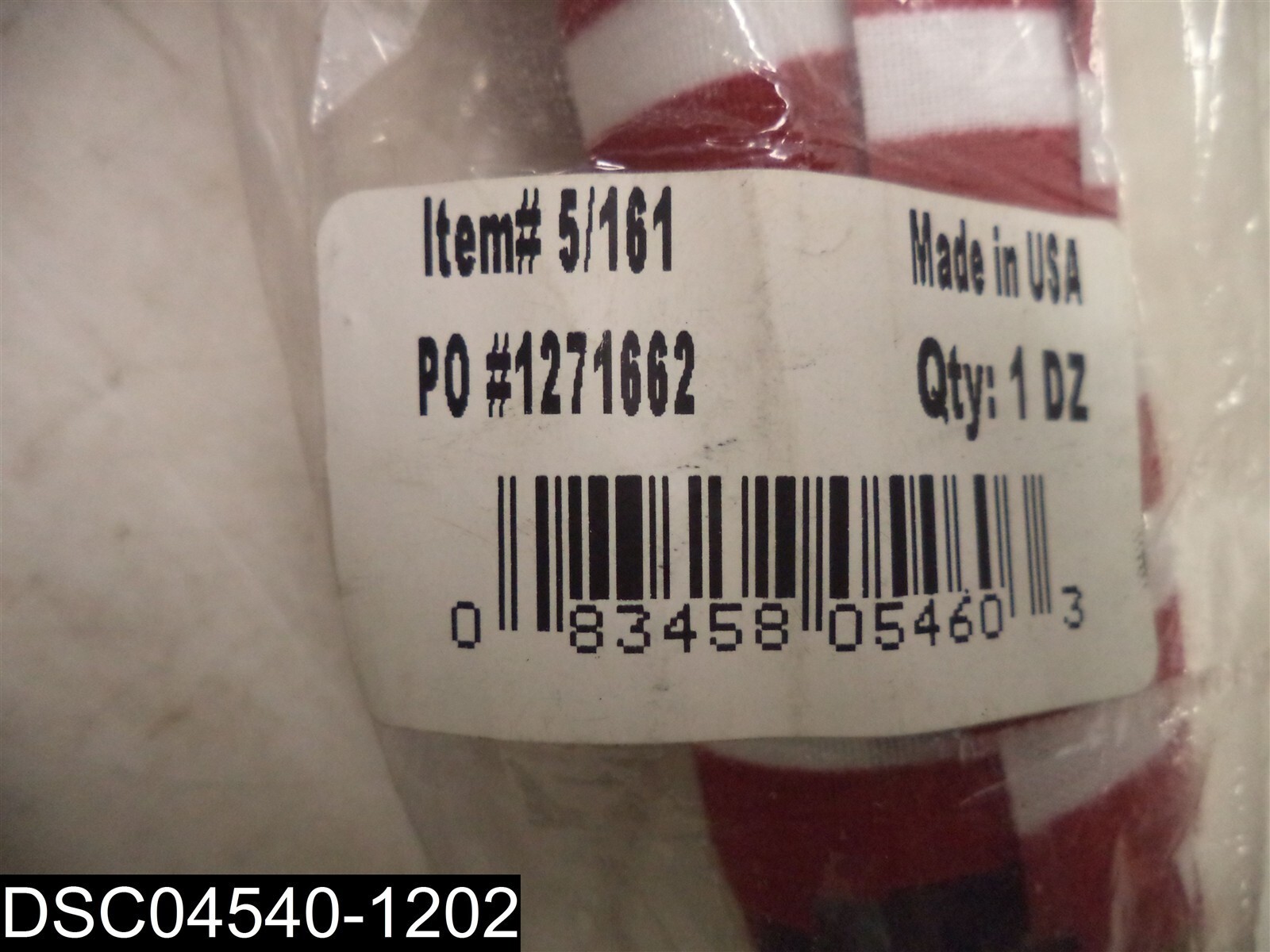 QTY=12: 5/161 Small American USA Flags 4″ x 6″ 083458054603