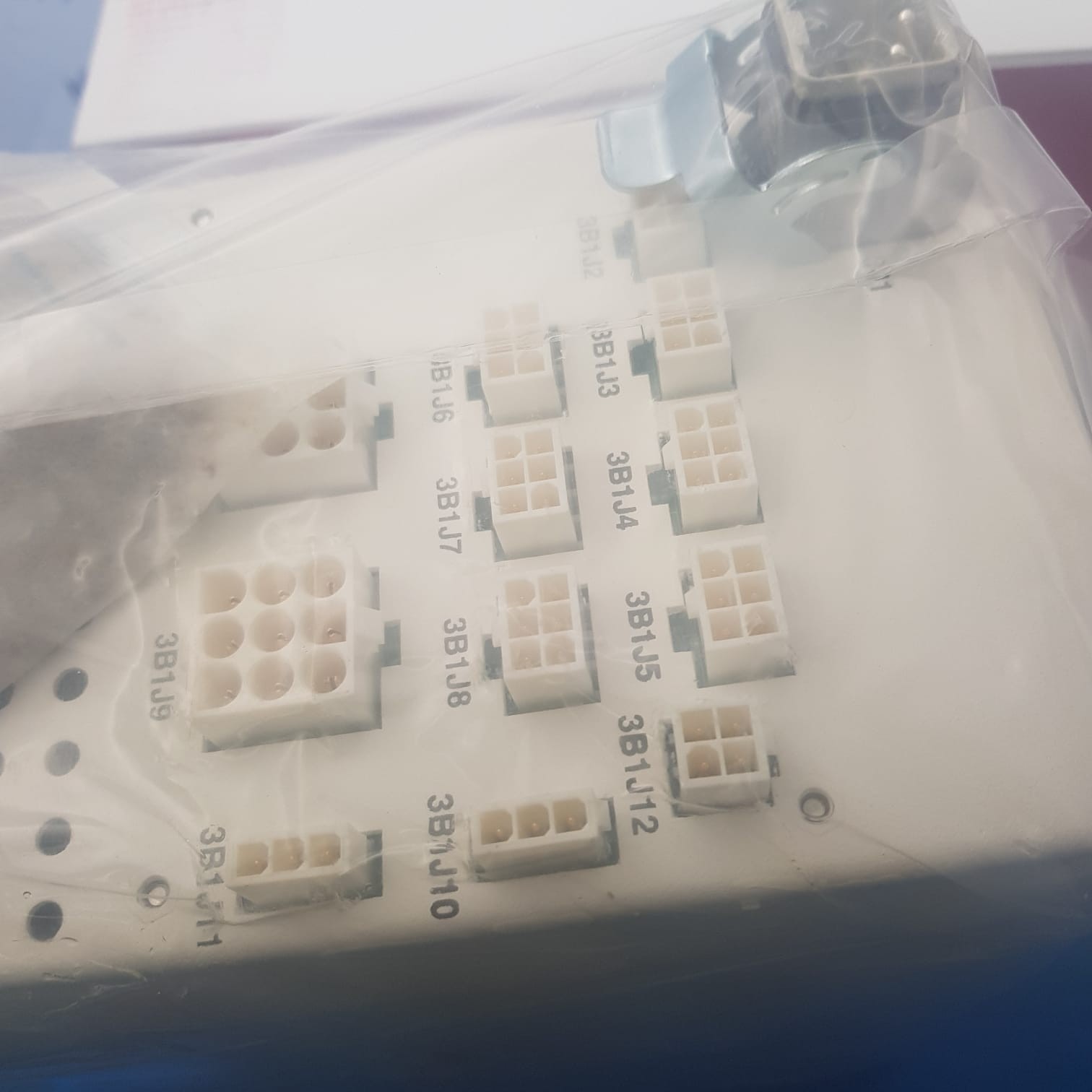 LAM RESEARCH 853-800087-406 MULTI OUTPUT POWER SUPPLY BY SHIMADZU JAPAN