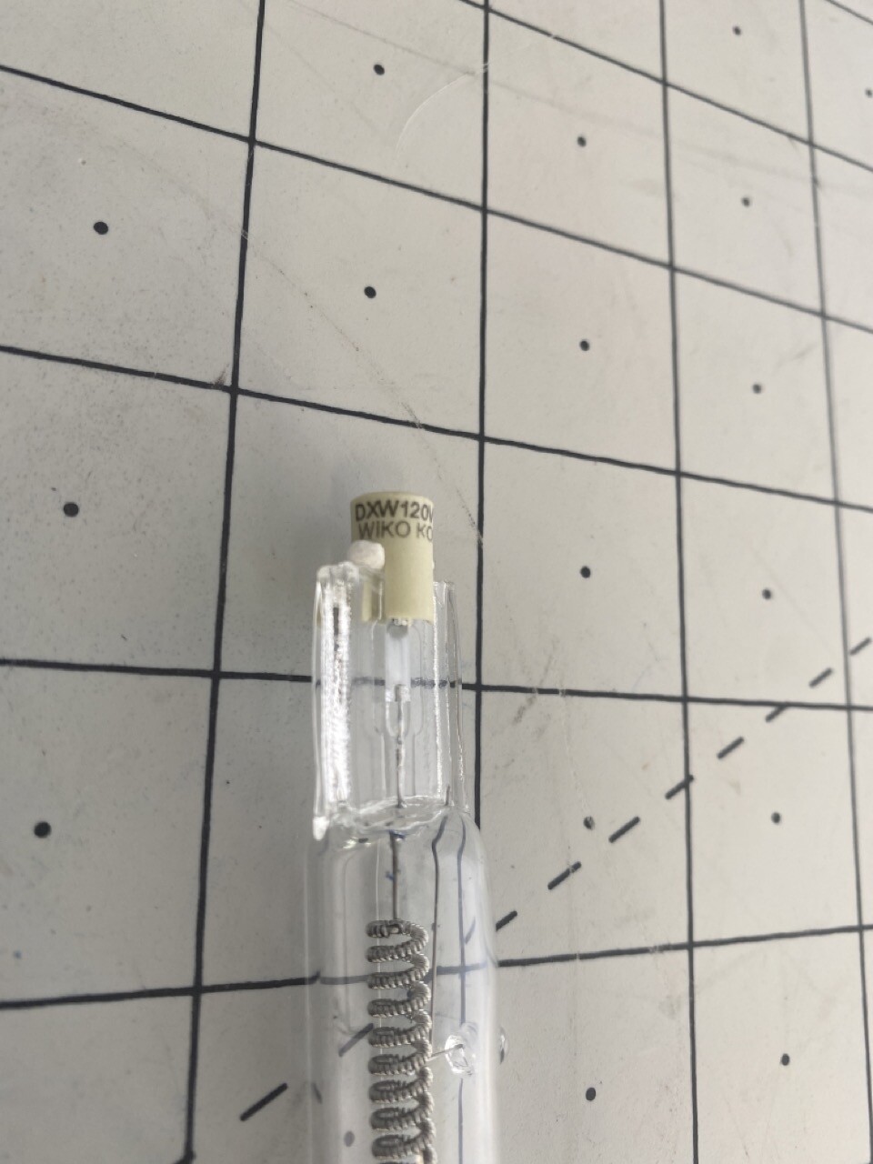 Wiko DXW AV/Photo Lamp 1000W 120V, Quartz Lam Research 73-0001-001
