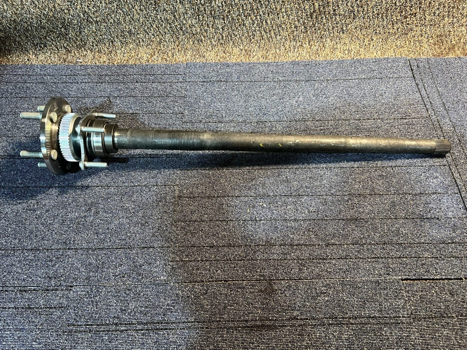 Rear Axle Shaft 10108925 – 5 Lug Hub Raised Center 4 Stud Axle Mount ABS Ring