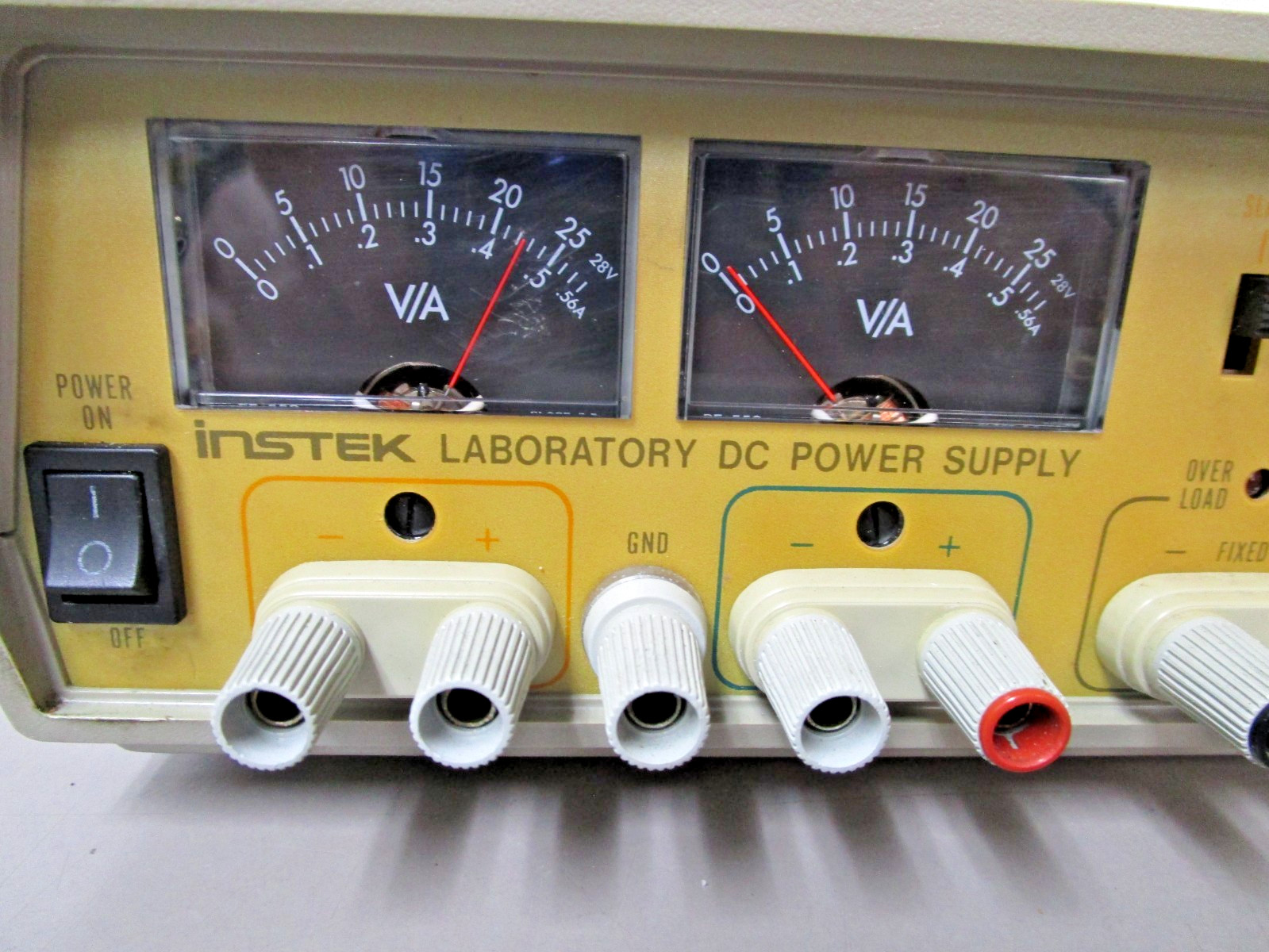 INSTEK PC-2405 Laboratory DC Power Supply