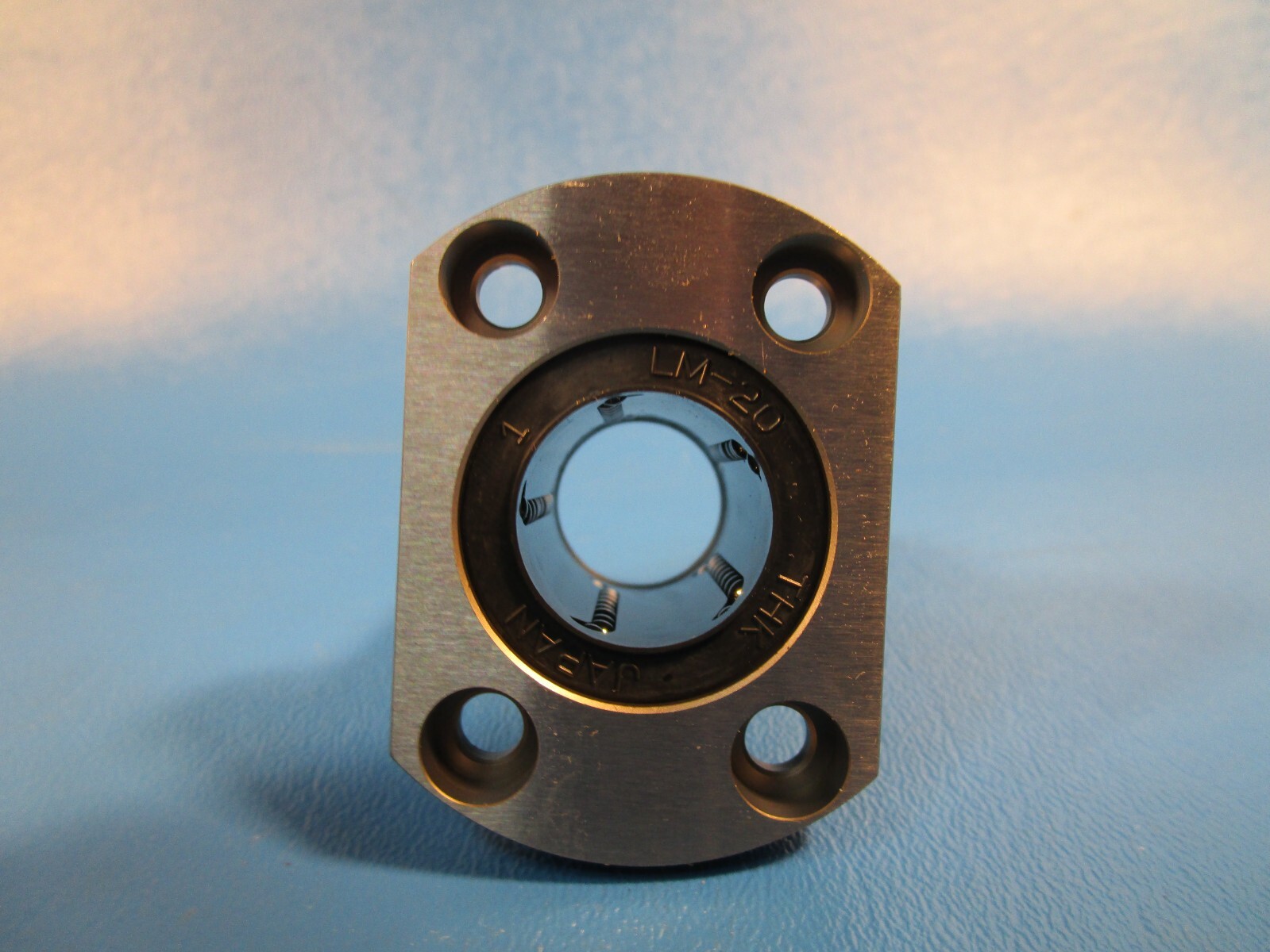 THK LMH20UU Linear Bushing Ball Bearing Flange 20MM Shaft Diameter