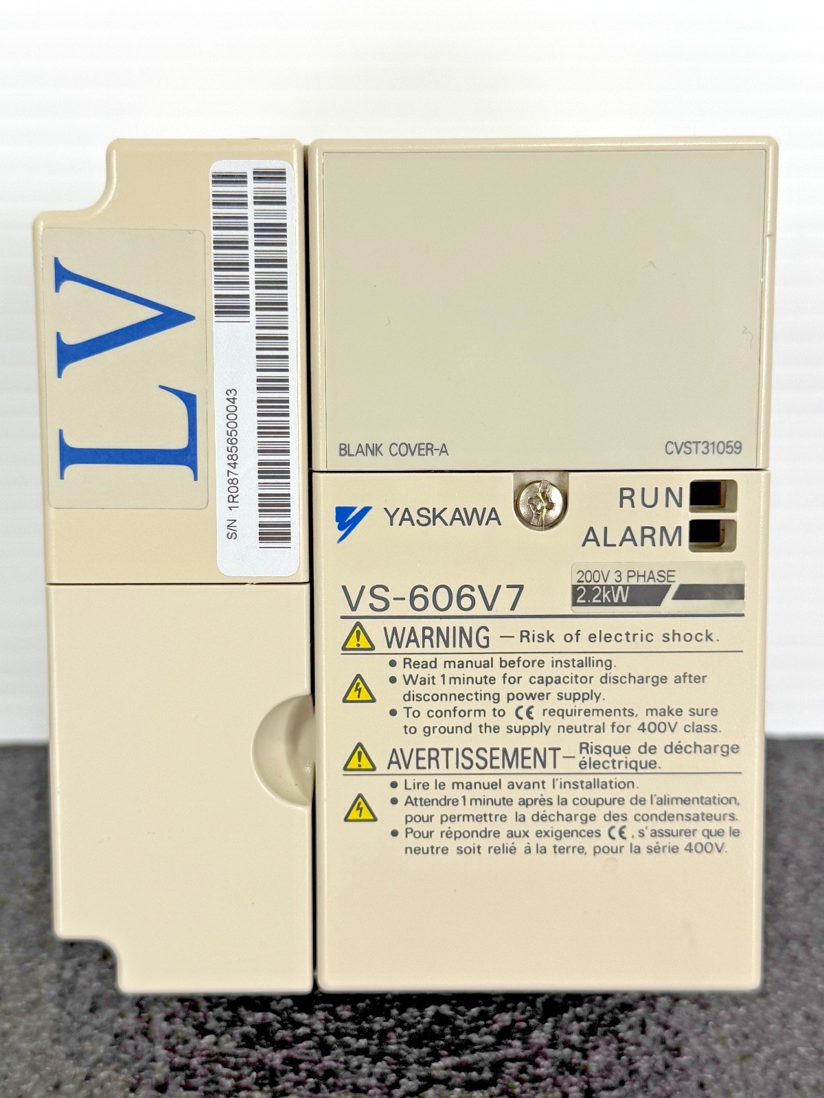 Yaskawa VS-606V7 inverter Model CIMR-V7SC22P2