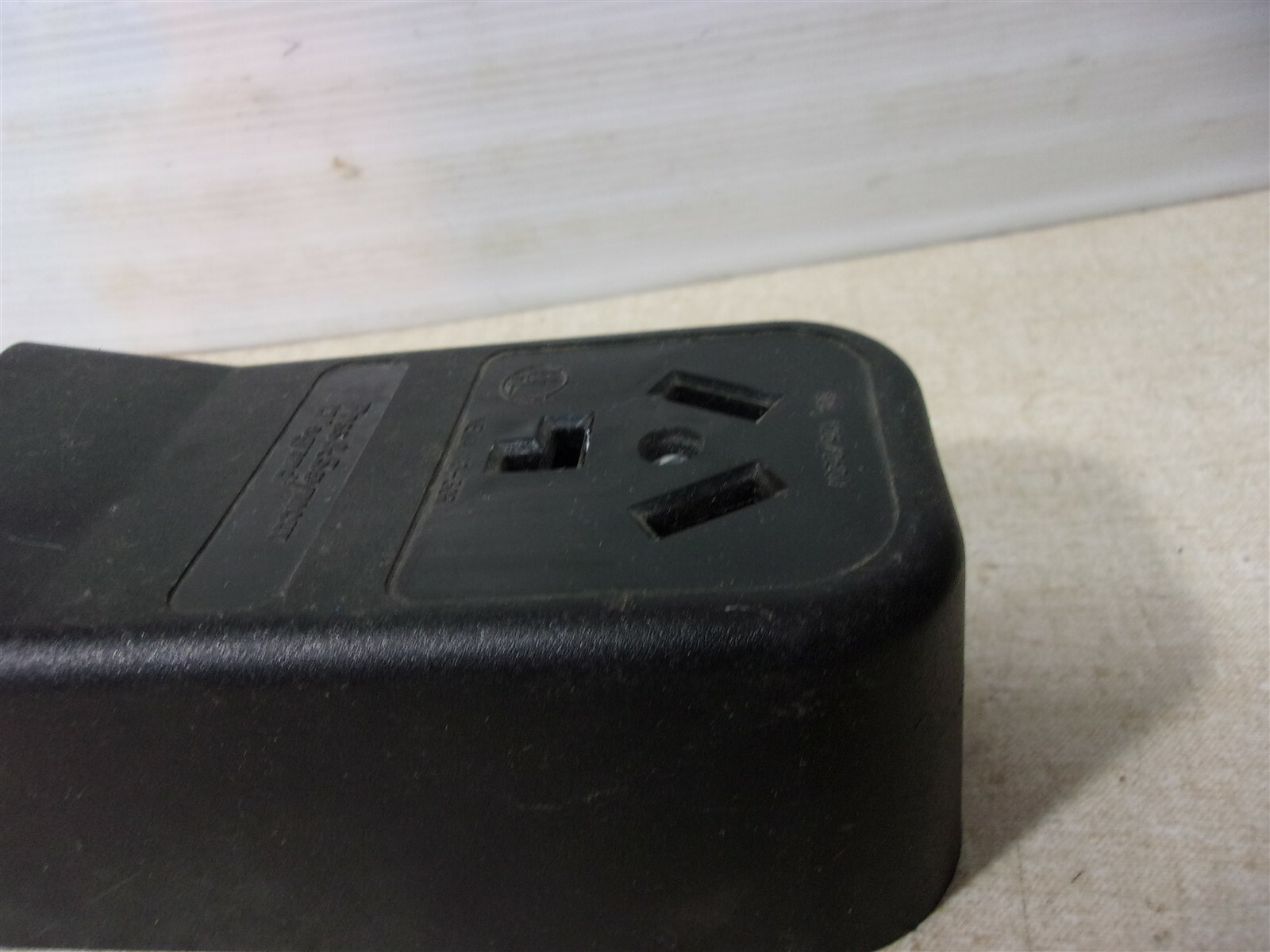 Pass & Seymour 30A 125/250V Nema 10-30R Enclosed Receptacle *FREE SHIPPING*