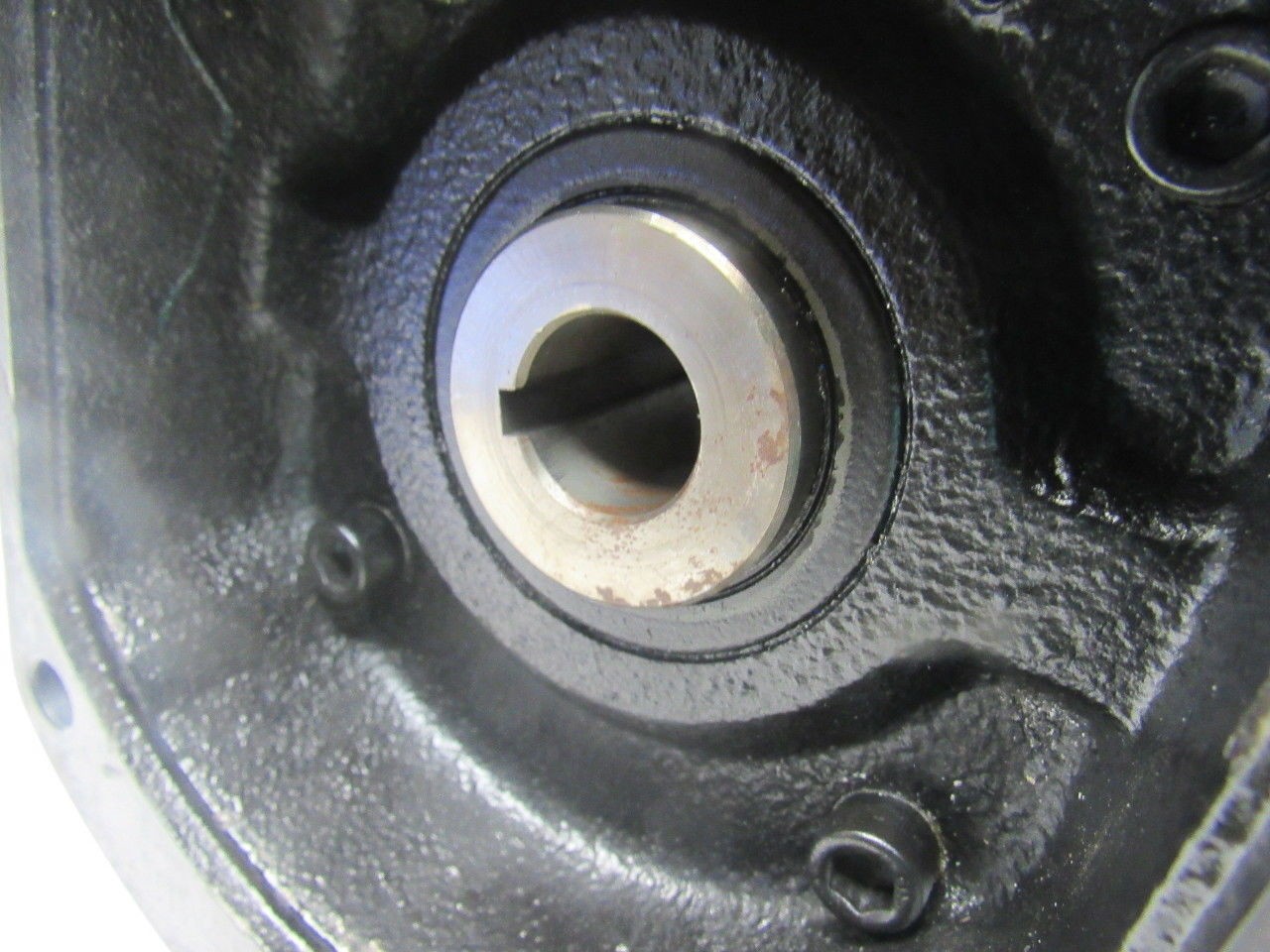 Winsmith E17MSFS5DR48C.75 5:1 Ratio 1750RPM 2.69Hp Input 350RPM Output Gear Box