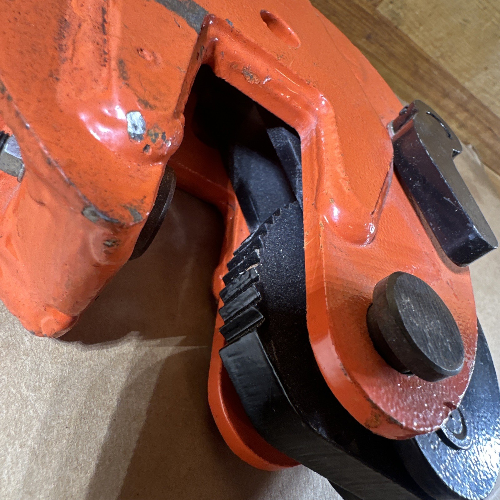 Yatointo 1 Ton Vertical Plate Clamp 0-20mm Jaw Opening Model C D
