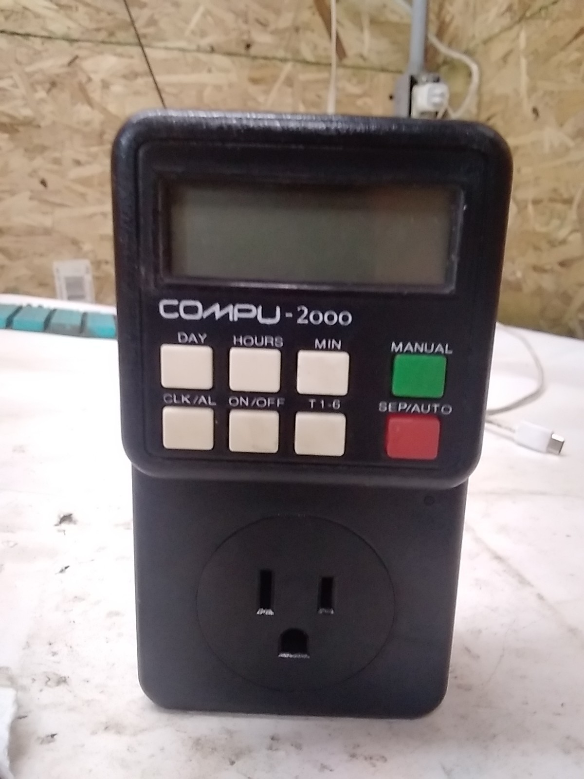 Extech Compu-2000 110VAC Programmable Plug In Timer