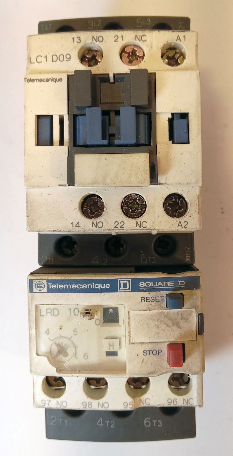 1 USED TELEMECANIQUE LC1 D09 CONTACTOR W/ LRD 10 OVERLOAD RELAY***MAKE OFFER***
