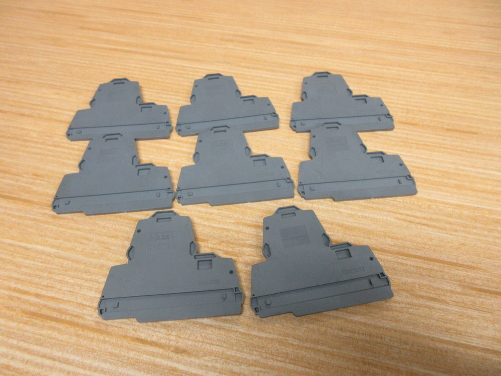 ABB ES4-D2 Entrelec End Plate 1SNK505960R0000 (Pack of 8)