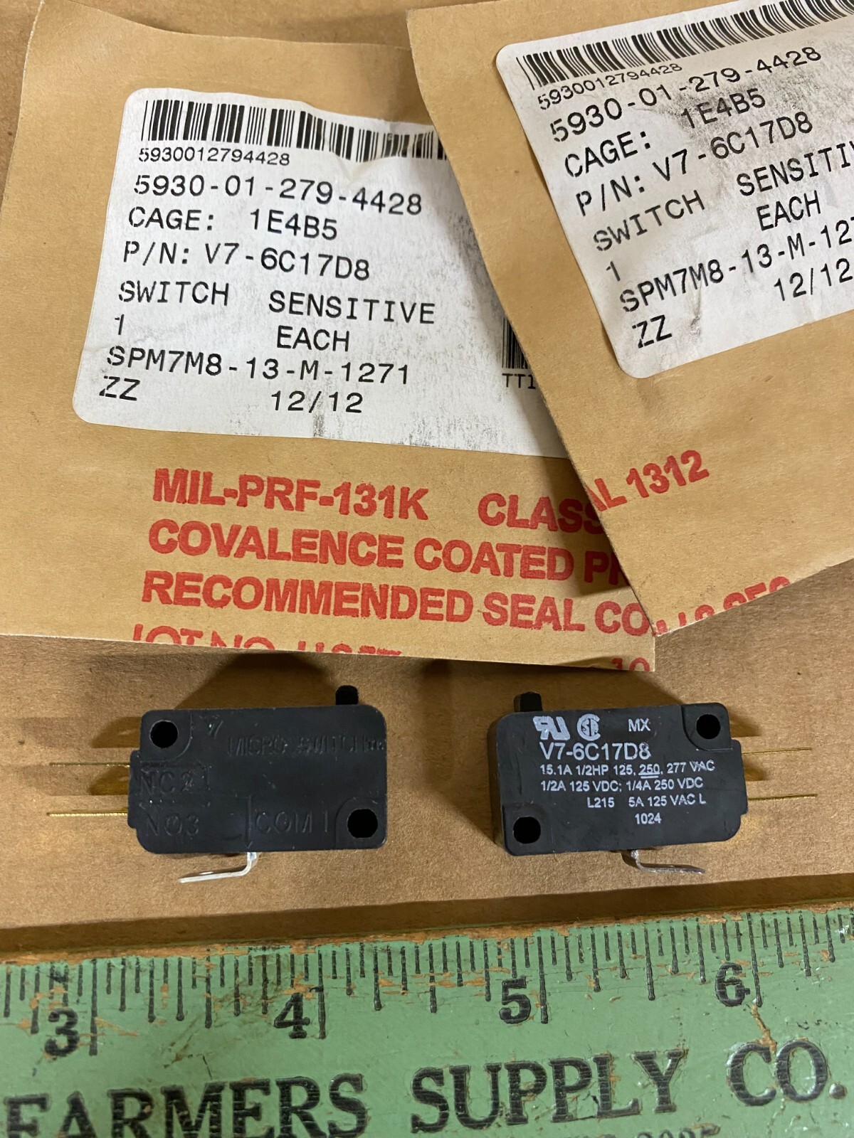 QTY 2 HONEYWEELL V7-6C17D8 MICRO SWITCH 15.1A, PIN PLUNGER