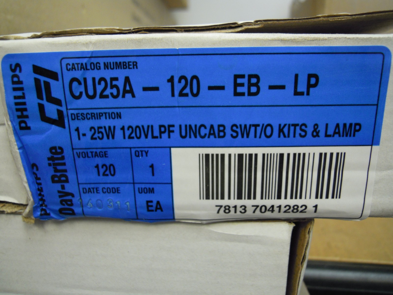 PHILIPS CU25A-120-EB-LP 25W DAY-BRITE UNCAB TRACK LIGHTNING 36″ 120V WHITE *NEW