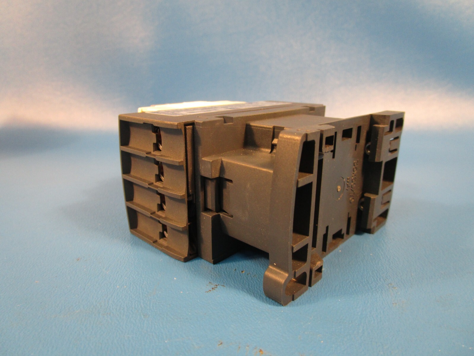 SCHNEIDER LC1DT25F7, Contactor, Non Reversing, 4 pole, 3 phase, 110 Vac @ 50/60