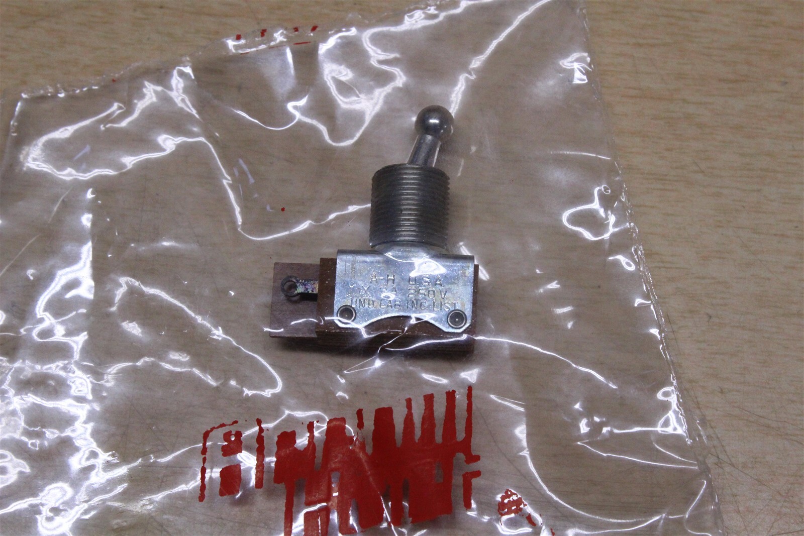 NEW Arrow Hart Specialty Switch 20994CS*FREE SHIPPING*