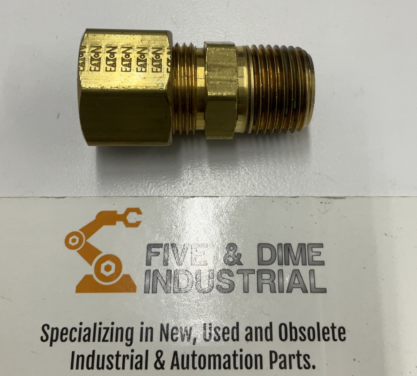 Eaton 68X8 NPTF 1/2″ Male Line / Tube Brass Fitting