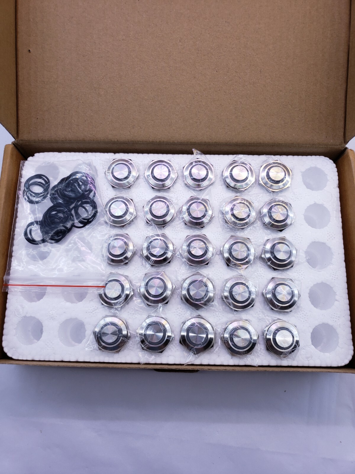 PV6H240SS-3G1 E-SWITCH QTY: 25 UNITS Push Button Switch. Free Shipping