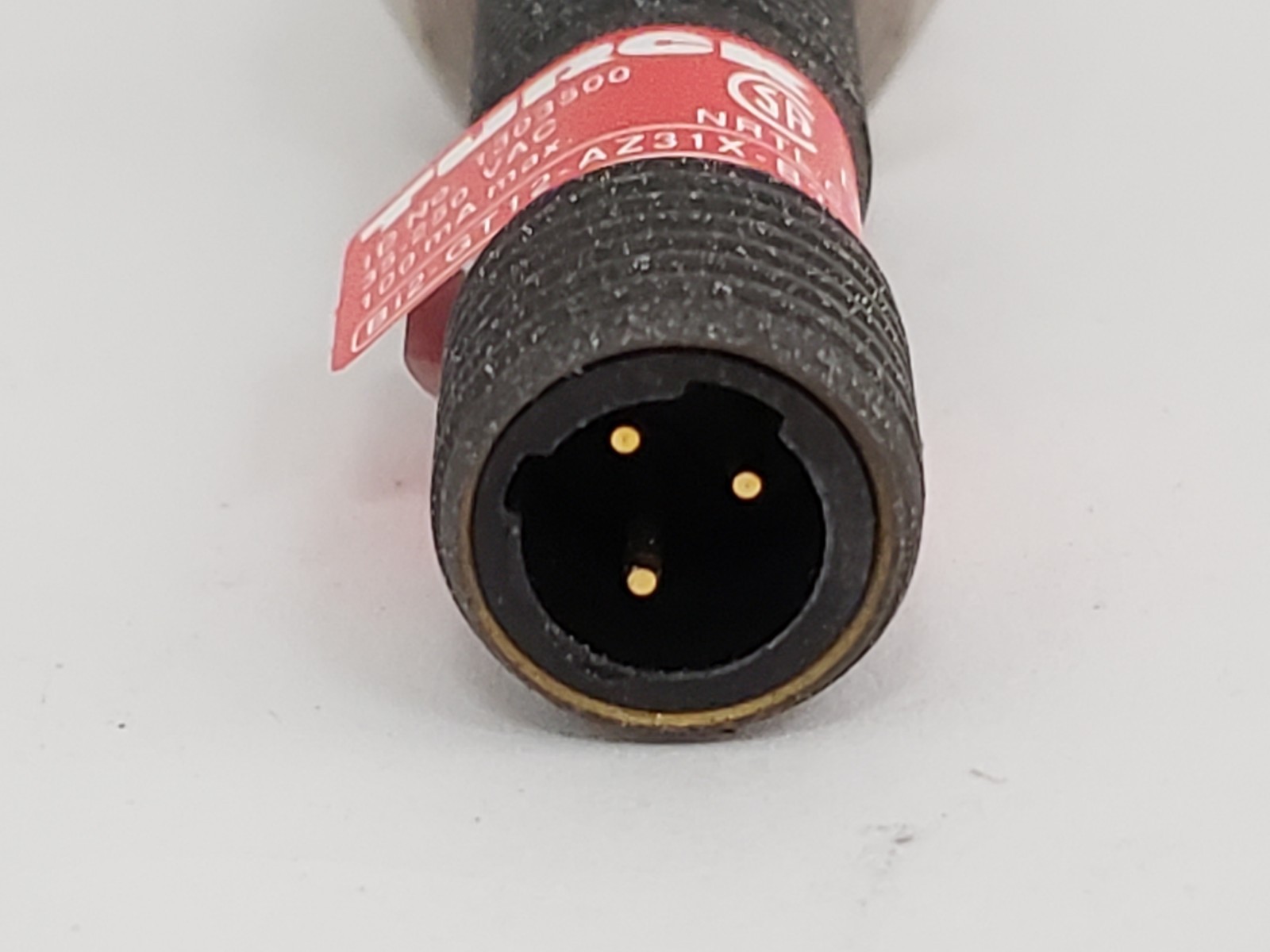 TURCK BI2-GT12-AZ31X-B3131/S34 INDUCTIVE SENSOR 35-250V 1 LED (1303500) NIB