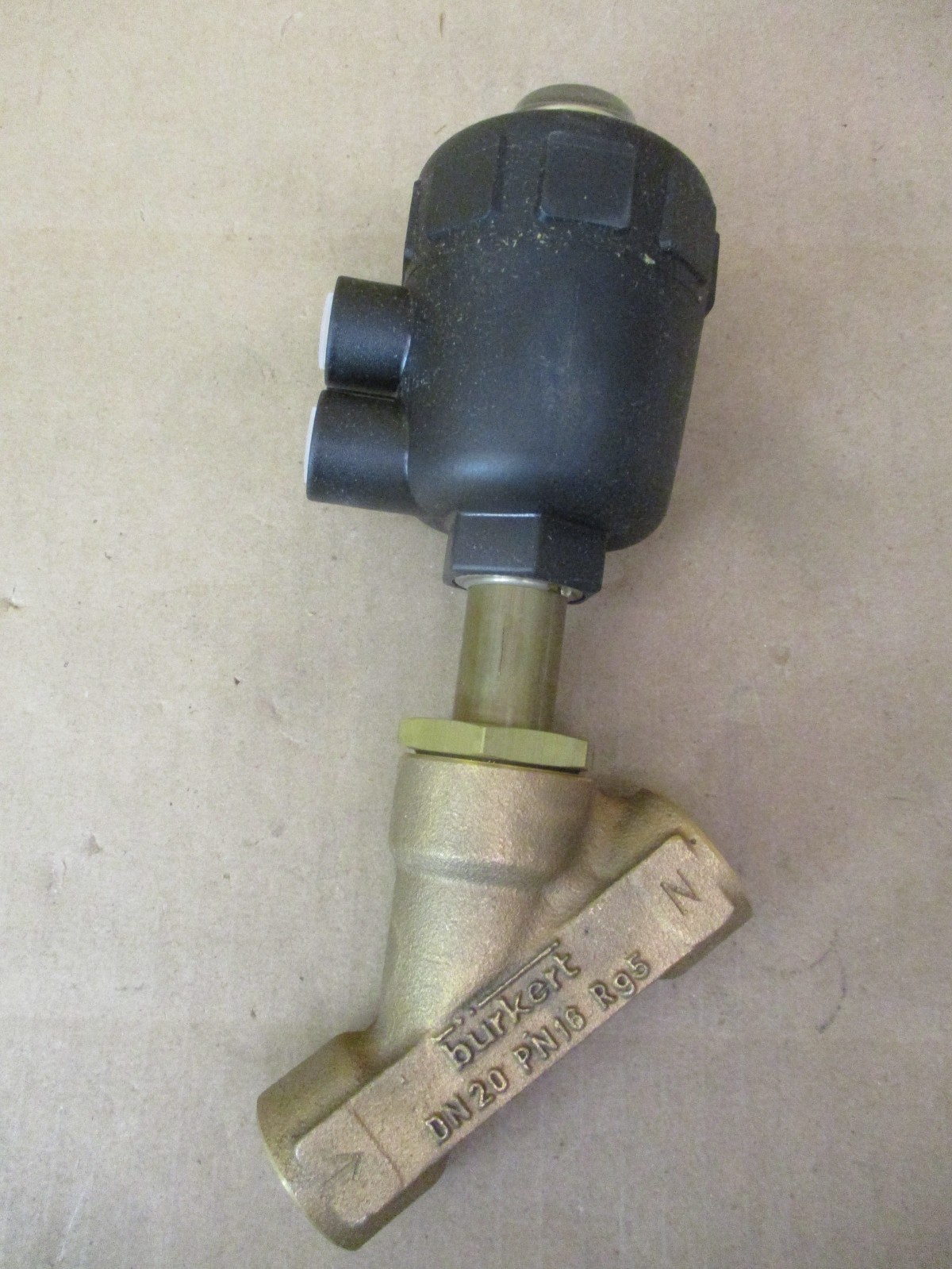 New Open Box Burkert NPT 3/4 454613X Valve, Auto Drain W31UT DN20 PN16 53096PRX
