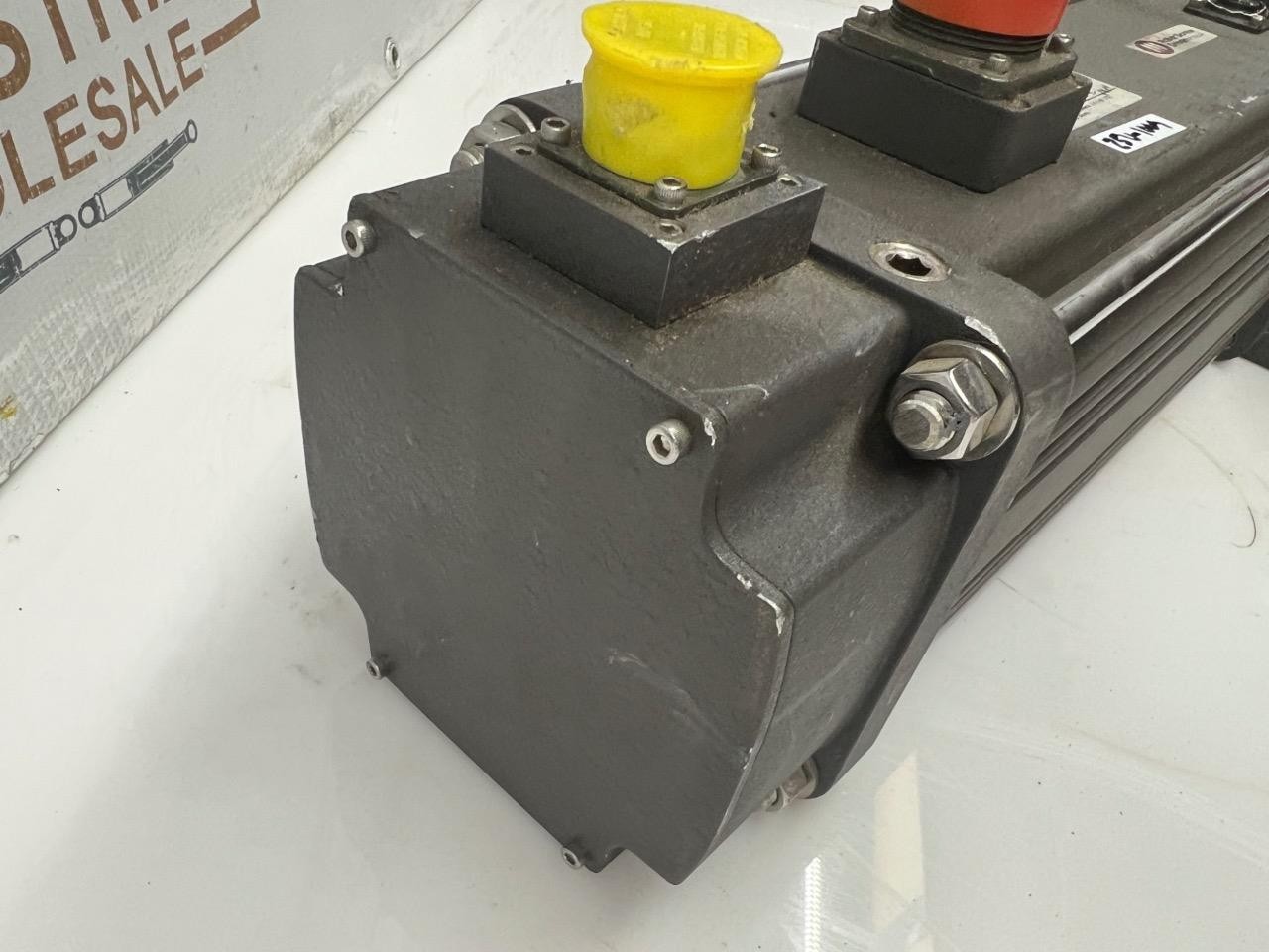 Exlar GS45-0602-OFM-EM1-H6-ES 460V 3.25amps 2400 Servo Motor