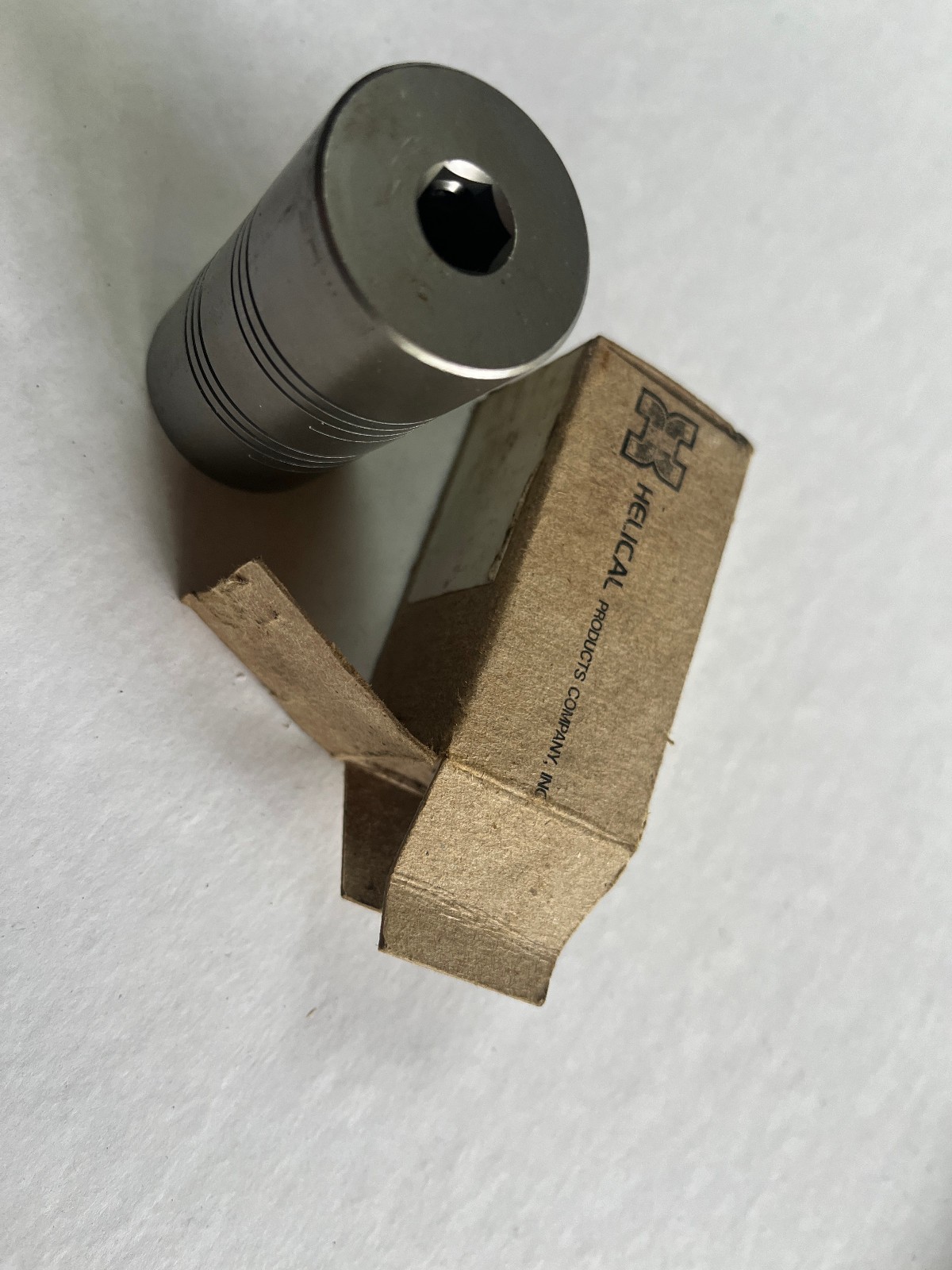NEW Heli-cal Flexible Shaft Coupling Motion Control 3/8″ HEX x 5/8″