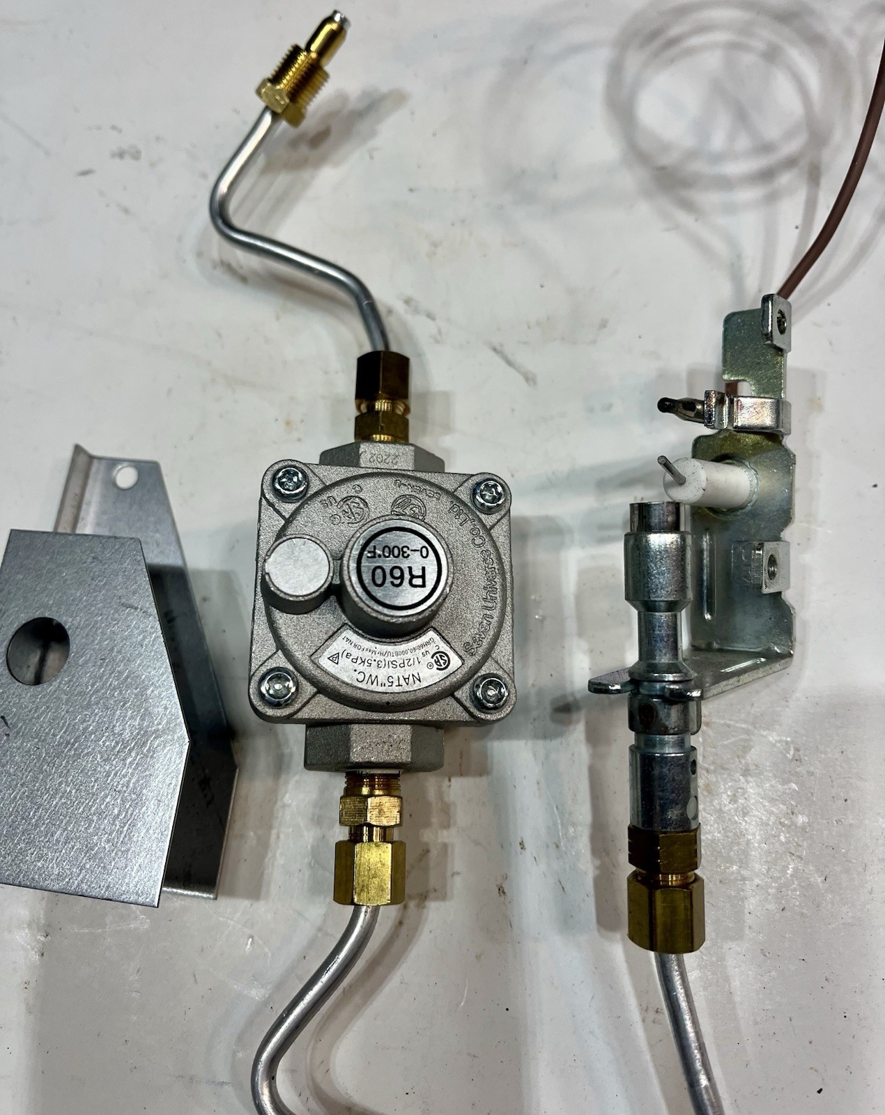Empire VFSE / VFSV Natural Gas Pilot Assembly With Regulator And Pilot Tubes