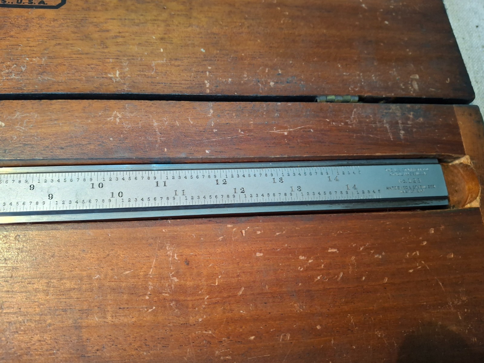Starrett #123 Master Vernier Caliper 14″ .001″ With Wooden Case