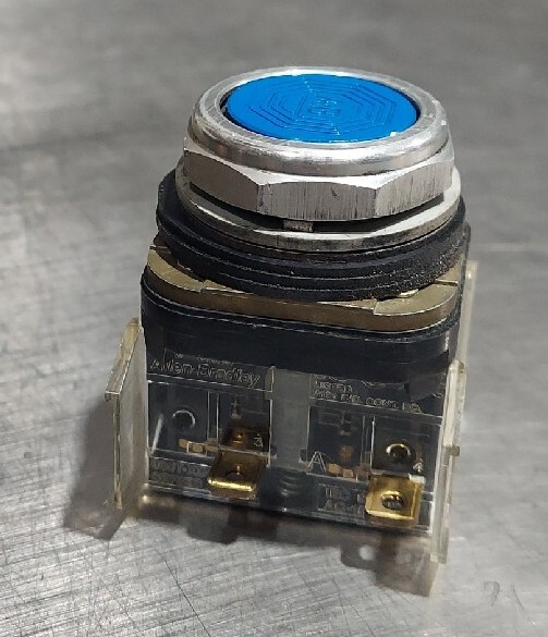 ALLEN BRADLEY BLUE PUSH BUTTONS 800T-A SER T TYPE 4,13