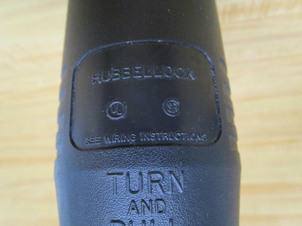 Hubbell HBL 25415B Plug