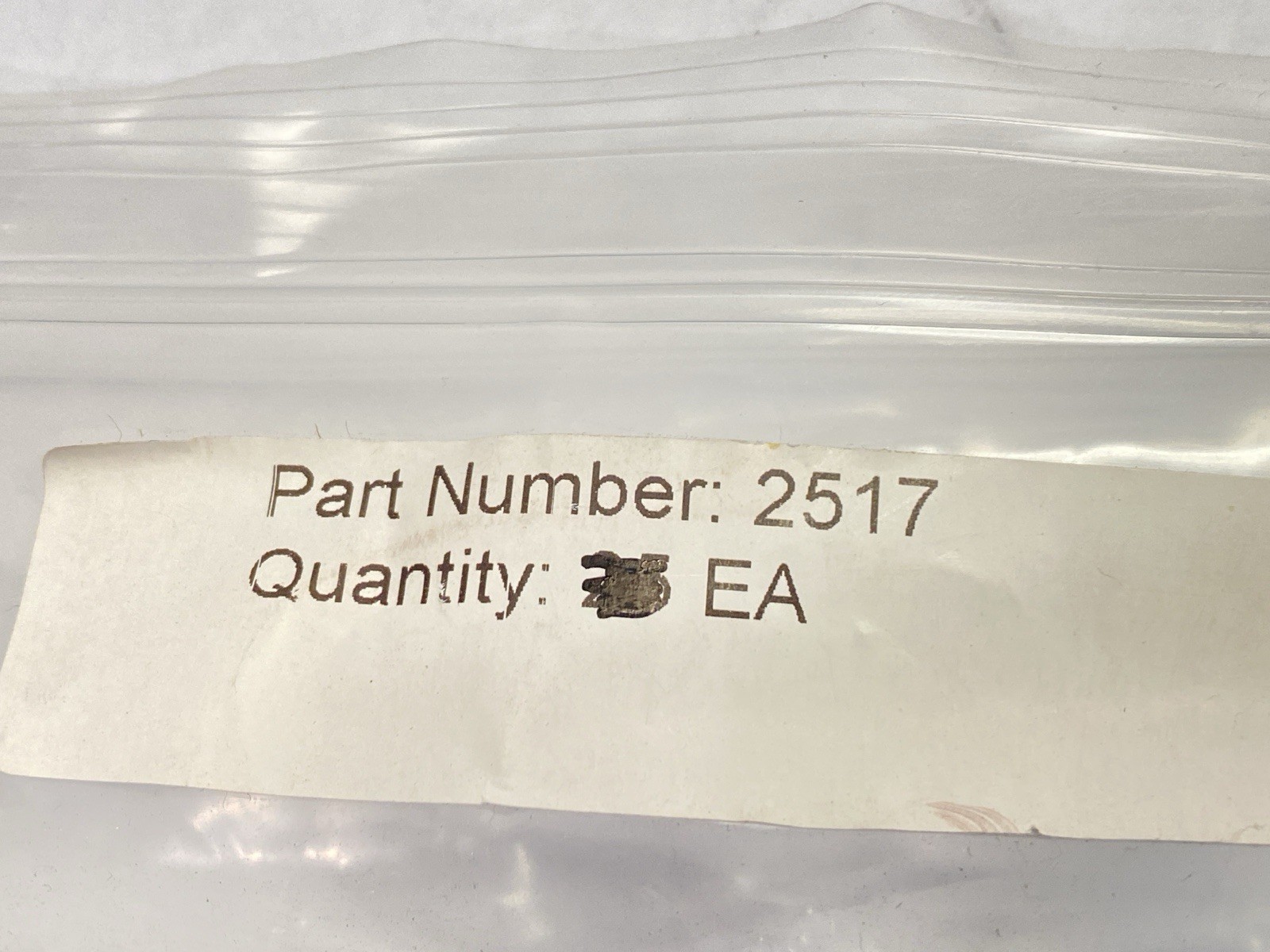 80/20 2517 Double Arm Narrow Mesh Retainer LOT OF 2