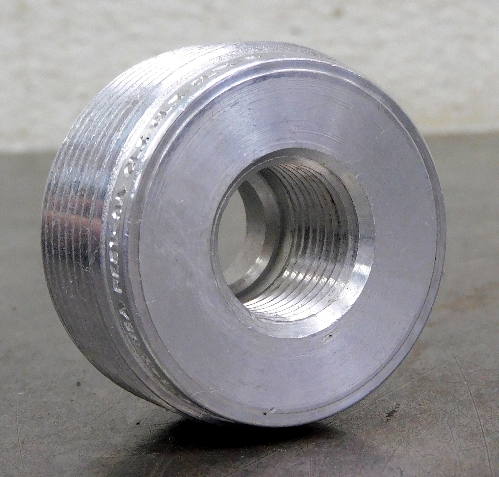 Eaton Crouse-Hinds RE51-SA Reducing Bushing 1/2″ X 1-1/2″ NPT Lot of Six (6)