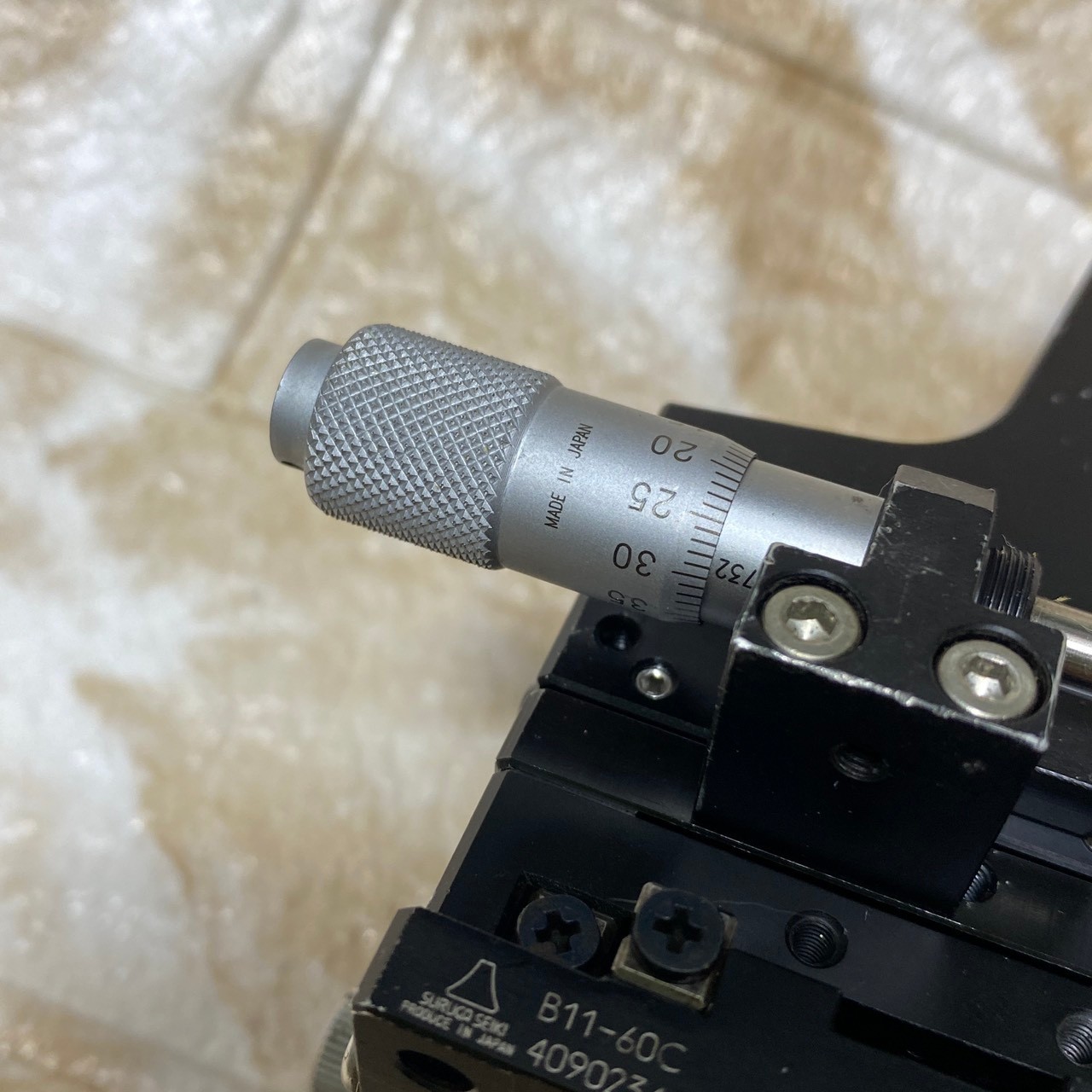 SURUGA SEIKI B11-60C-60CR-60AZ A47-5 MIX 3AXIS Stages as in photos, LAST, DHL