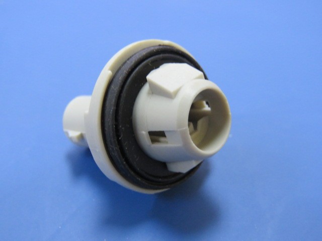 Delphi 12110053 Qty of 50 per Lot 2 Way Light Gray Lamp Socket Wedge Sealed Fem